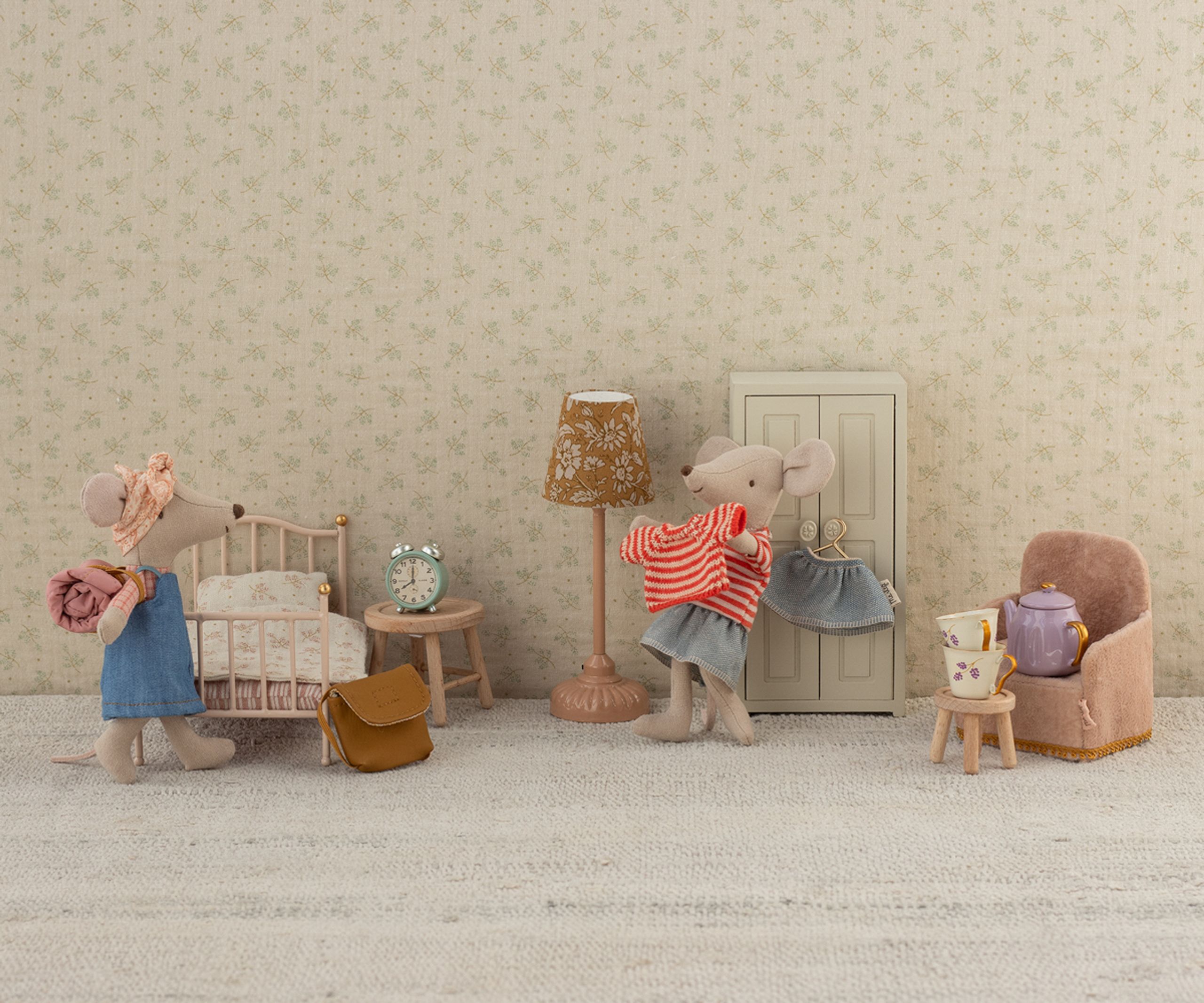 Maileg - Akcesoria dla lalek - Knitted Sweater And Skirt - Big Sister Mouse - Big sister mouse