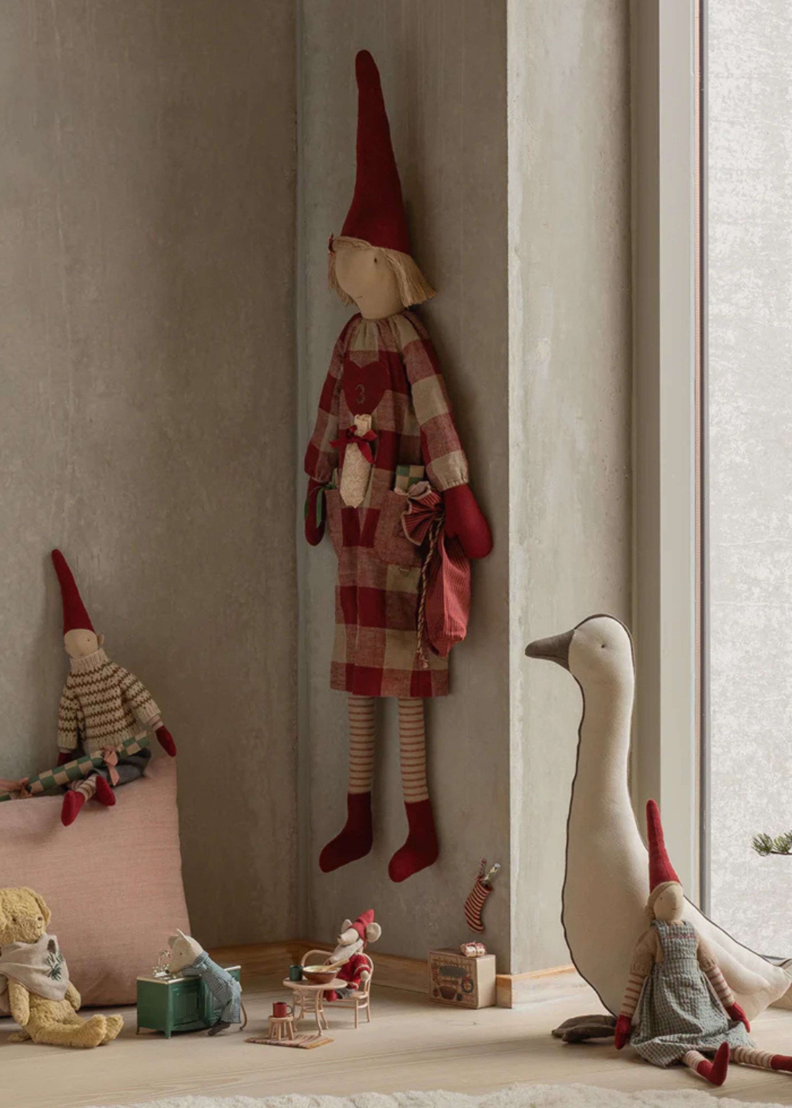 Maileg - Julepynt - Pixy Size 3 - 2024 - Girl