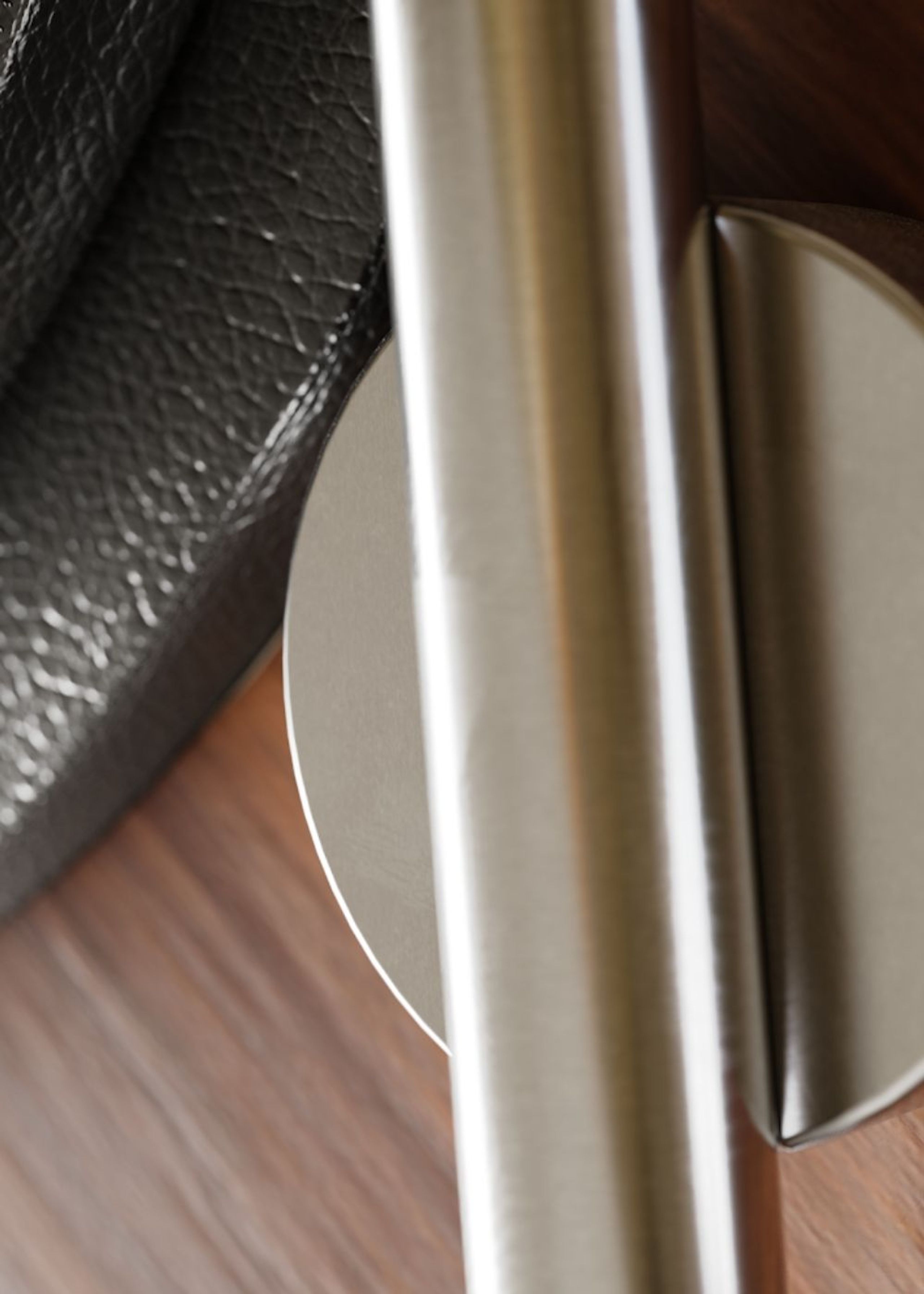 Mak Misho - Dining chair - Wak Chair - Black/Steel