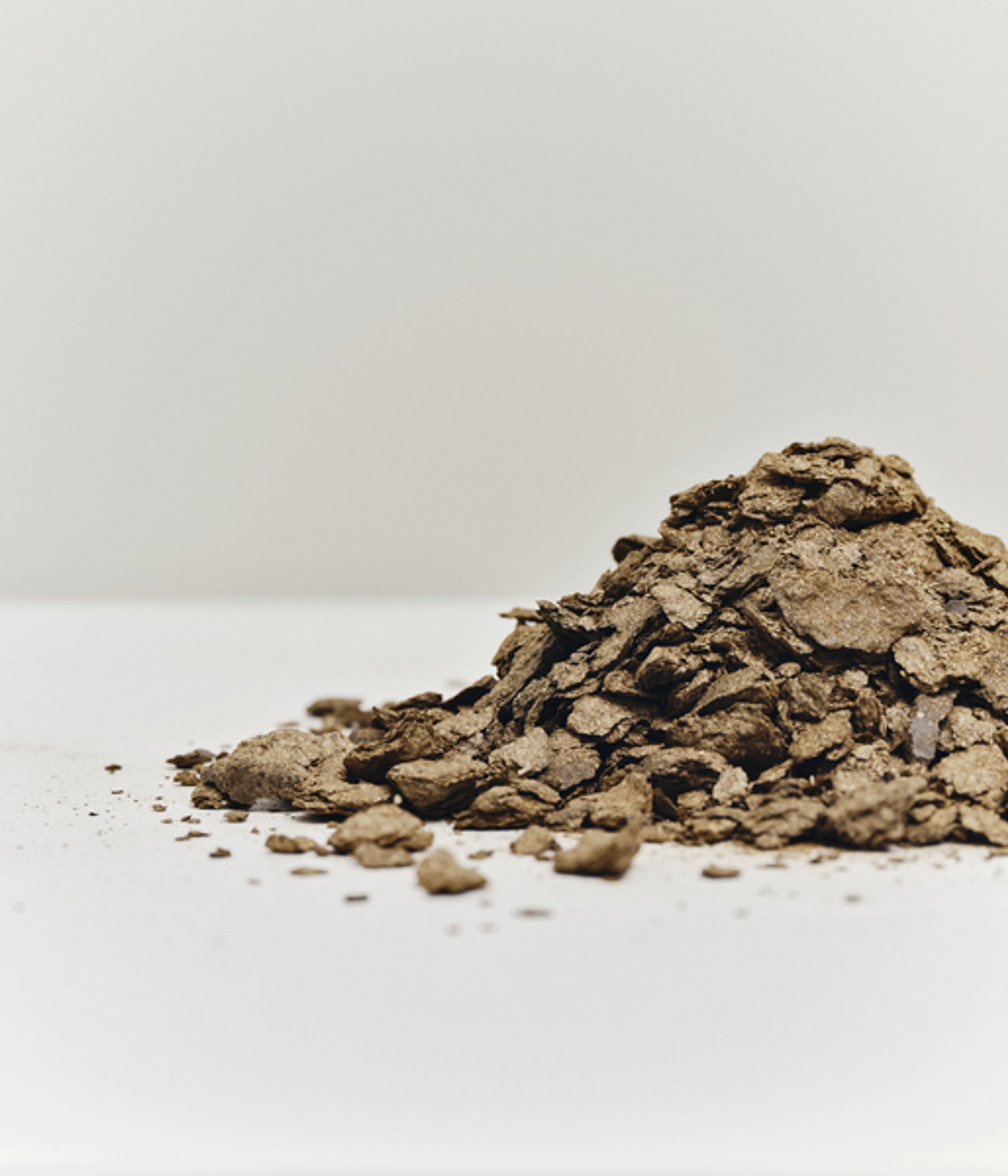 Mater - Sgabello - Earth Stool - Coffee Waste Edition Dark With Backrest 74