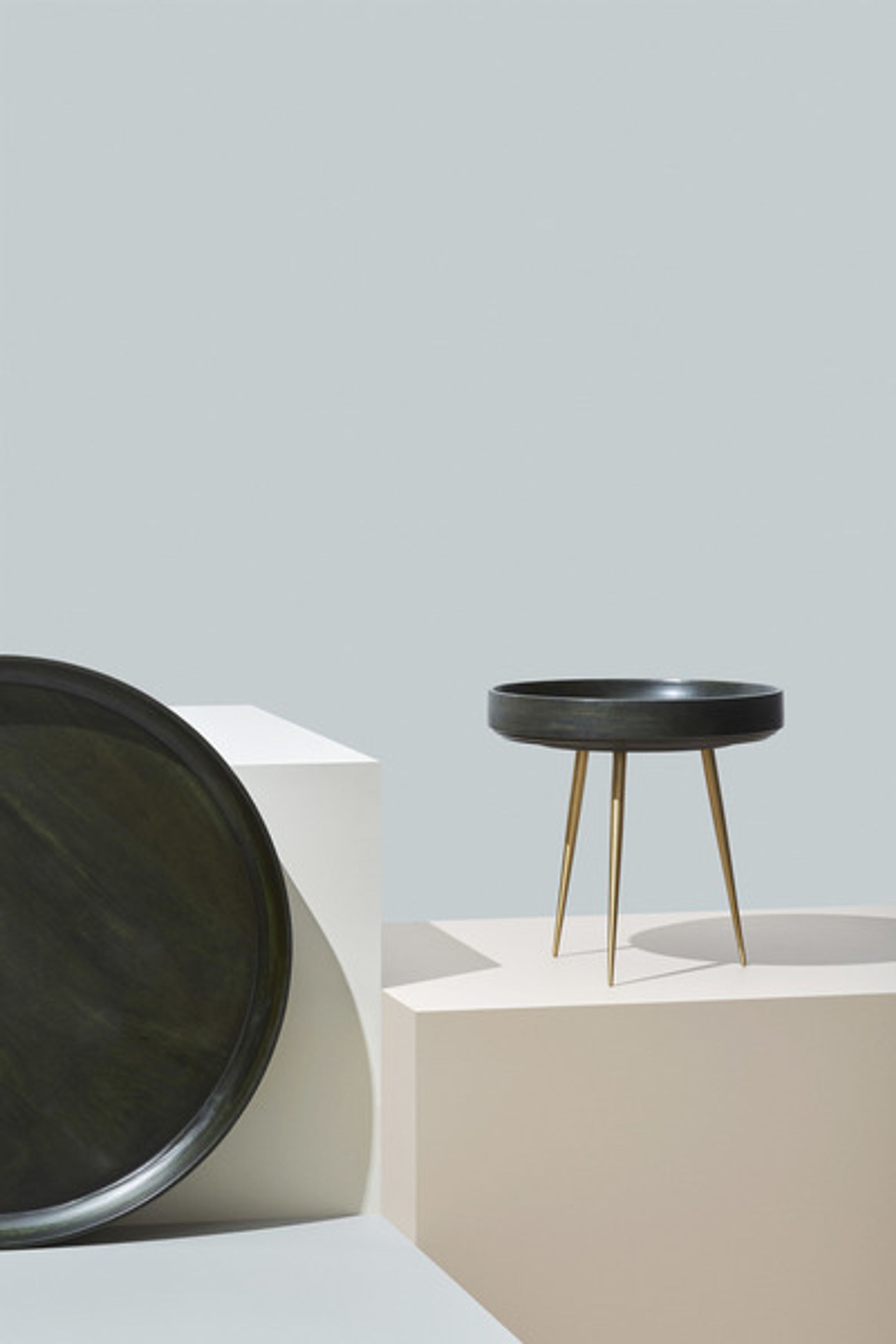 Mater - Bord - Bowl Table - Black Stained Mango Wood - Large