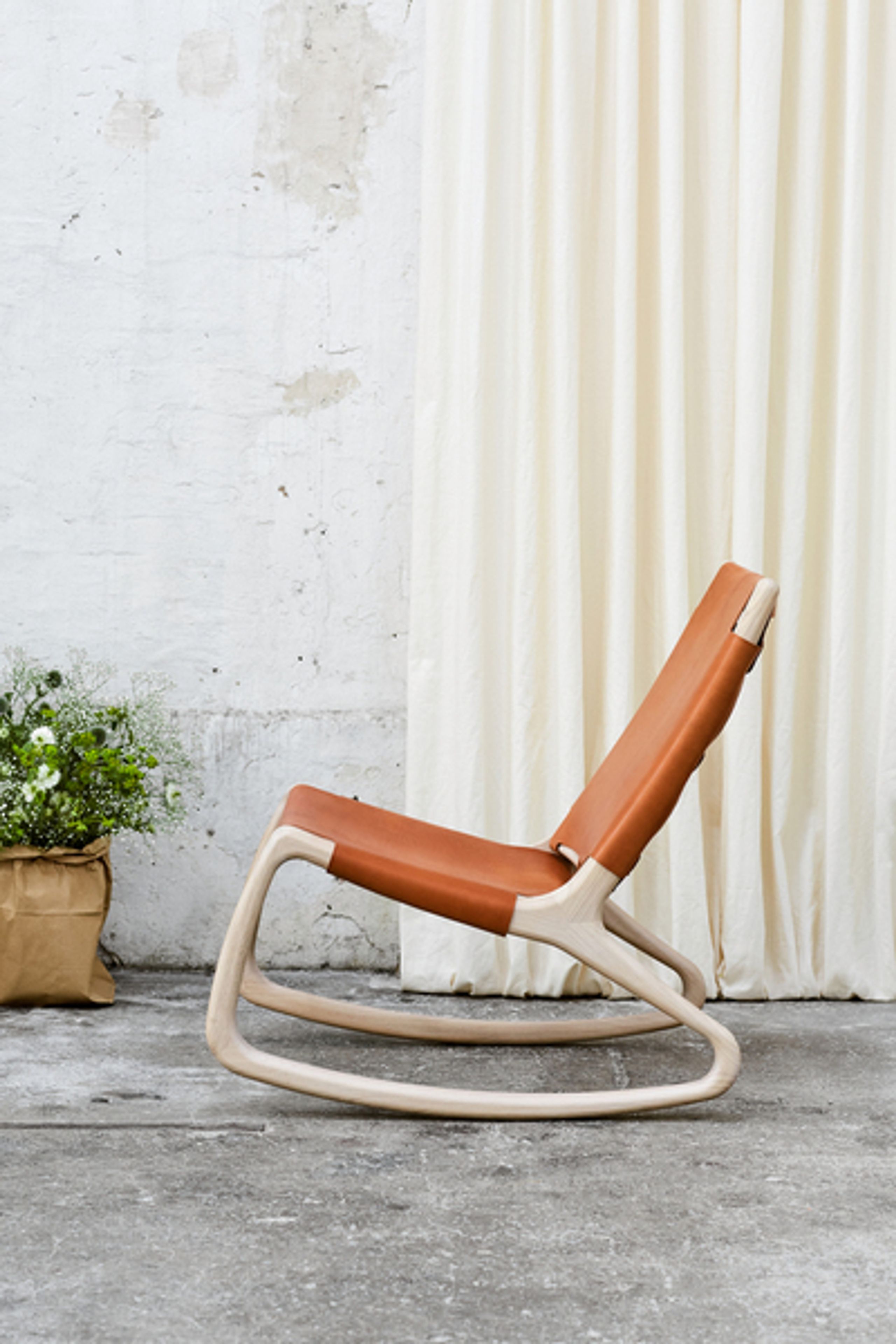 Mater - Gyngestol - Rocker chair - Sirka Grey Stain Eg