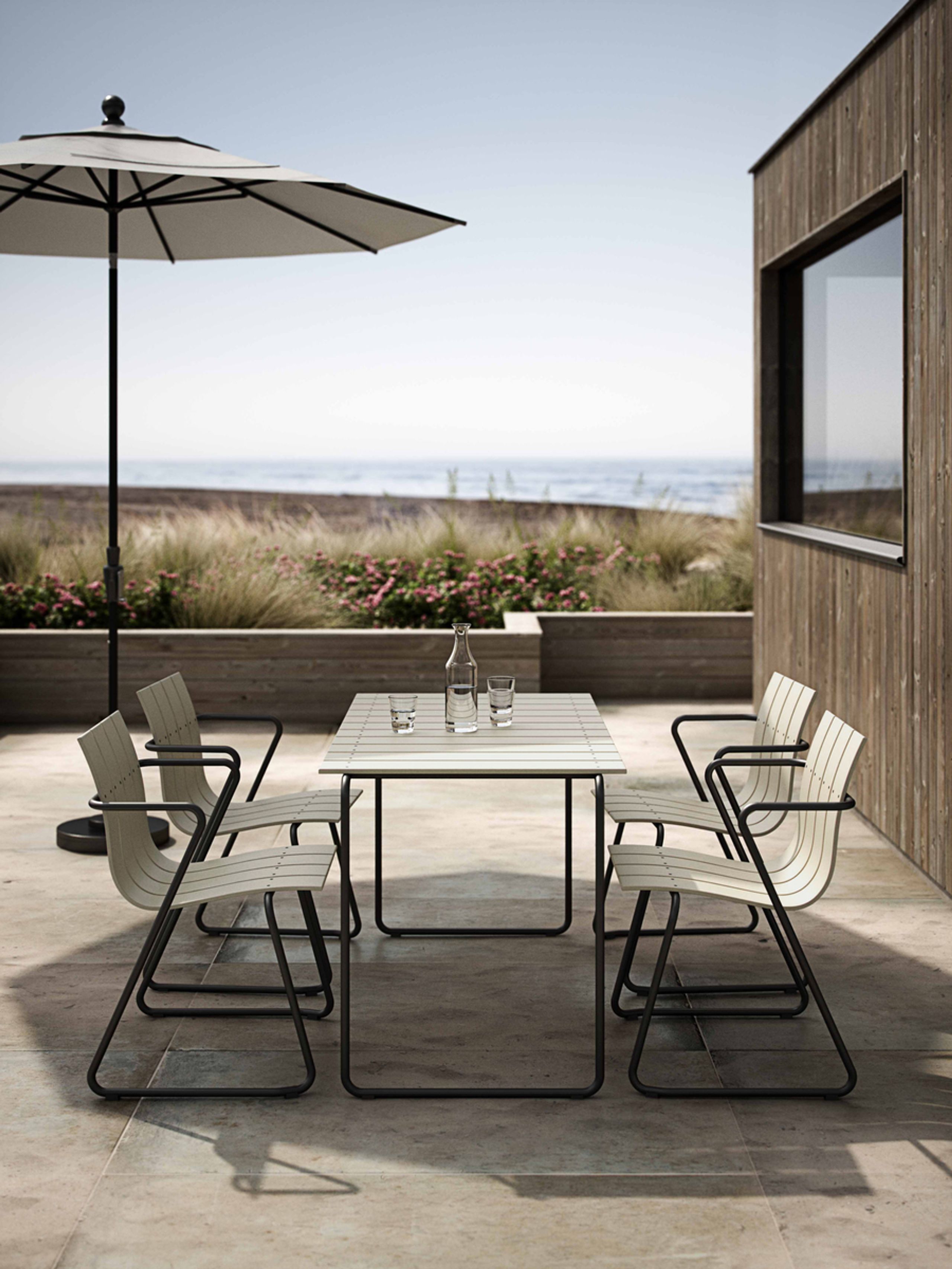 Mater - Garden table - Ocean Table By Nanna Ditzel - Black 4 pers.