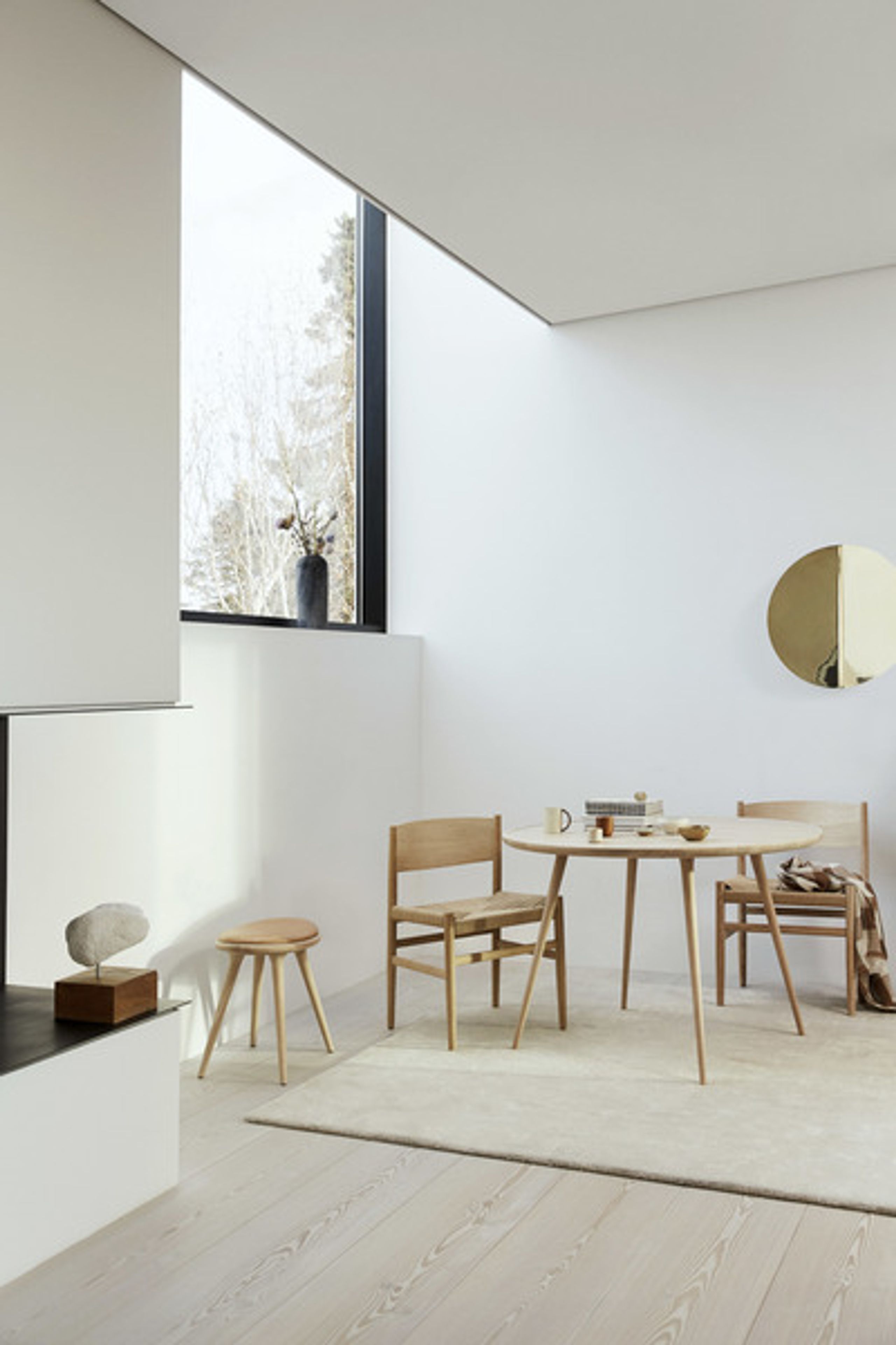 Mater - Skammel - Low Stool 47 - Sort Lakeret Bøg