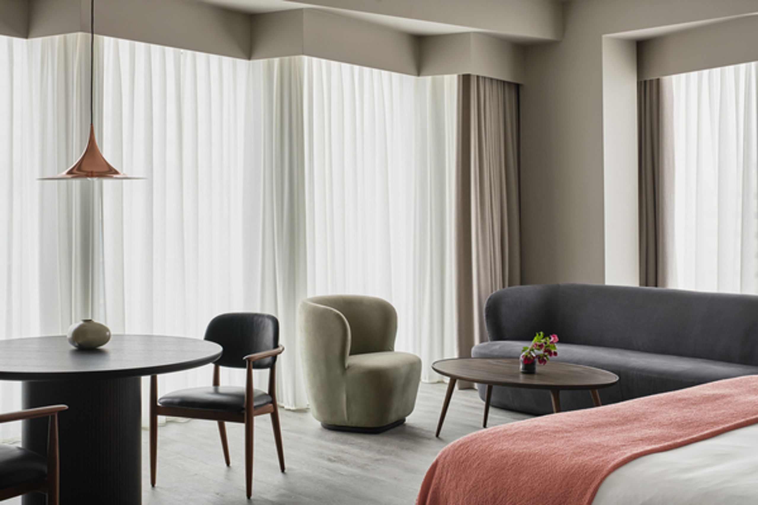 Mater - Spisebord - Accent Table - Sirka Grå Farvet Eg - Small