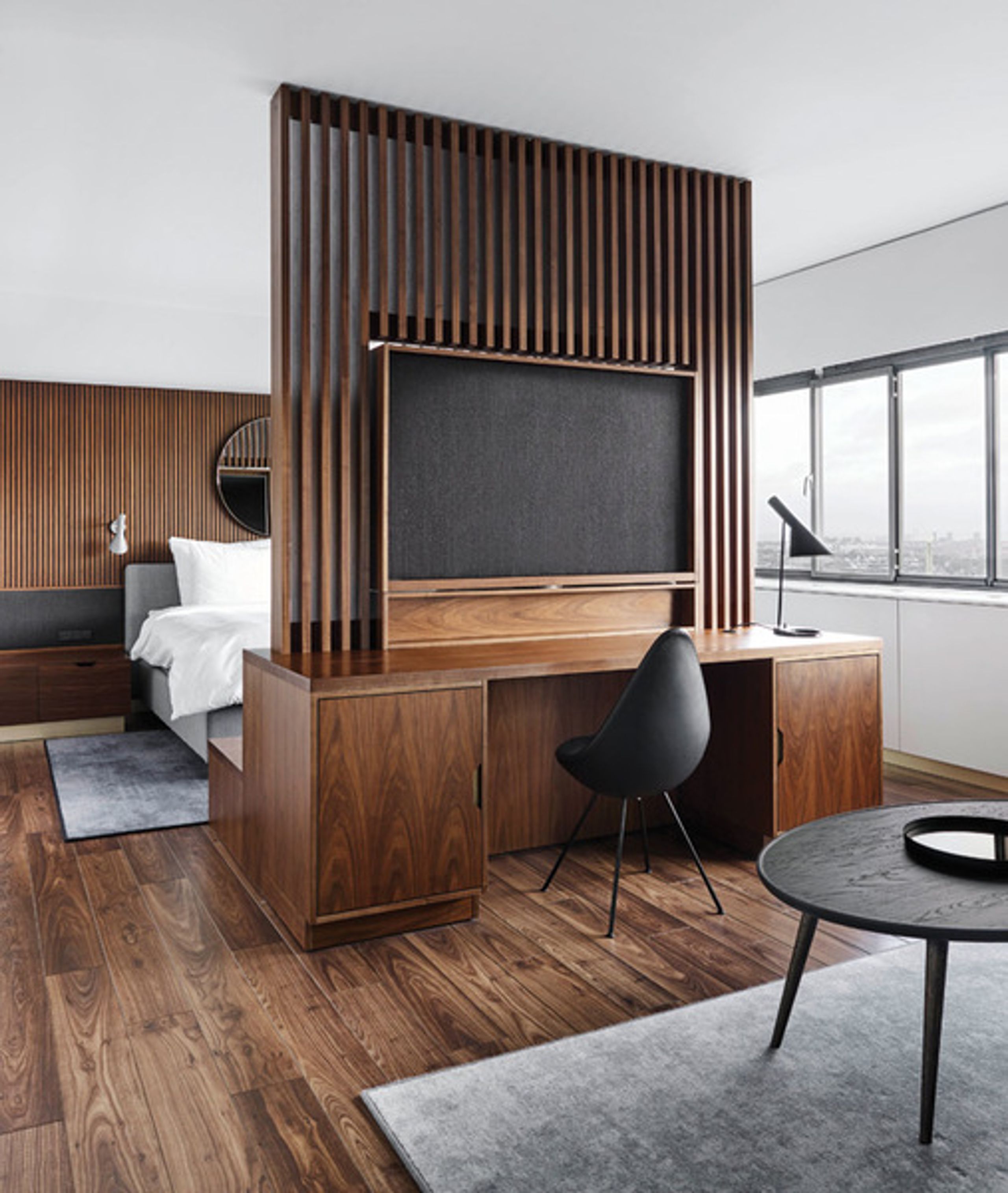 Mater - Spisebord - Accent Table - Sirka Grå Farvet Eg - Small