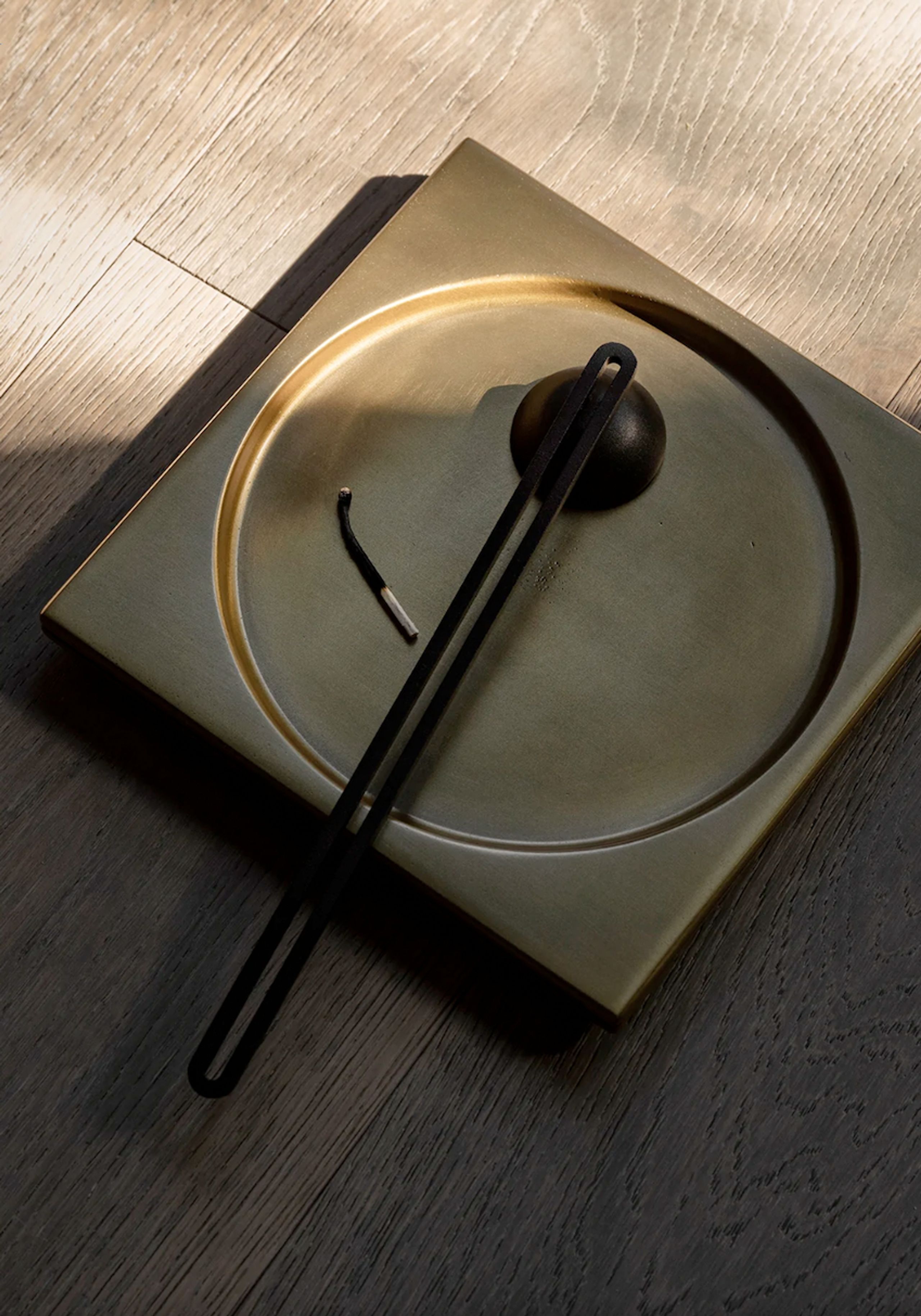 MENU - Bandeja - Divot Tray - Gold/metal