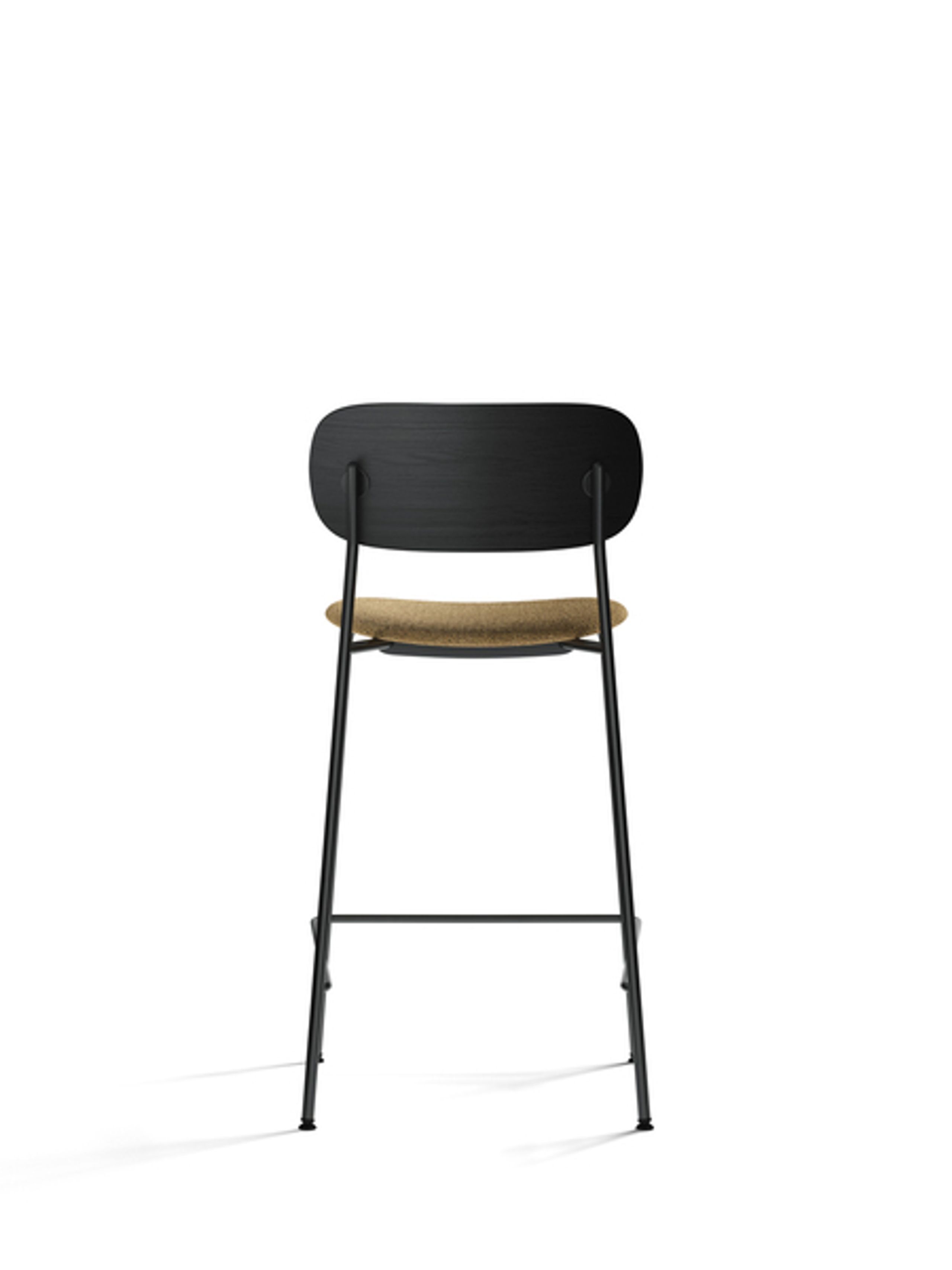 Audo Copenhagen - Barová stolička - Co Counter Chair - Black Steel / Black Oak / Bouclé