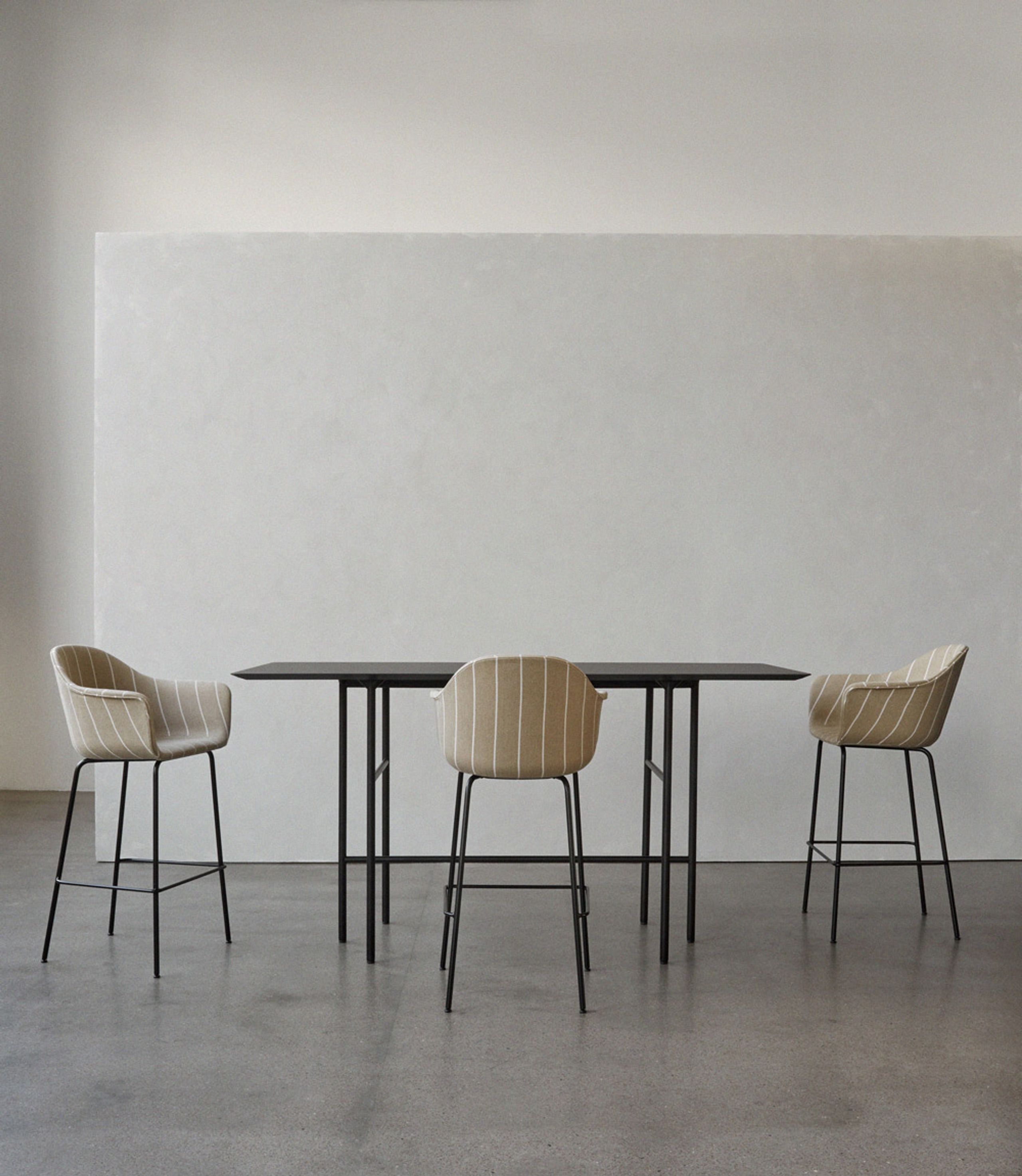 MENU - Barstol - Harbour Counter Chair / Black Steel Base - Upholstery: Dakar 0842