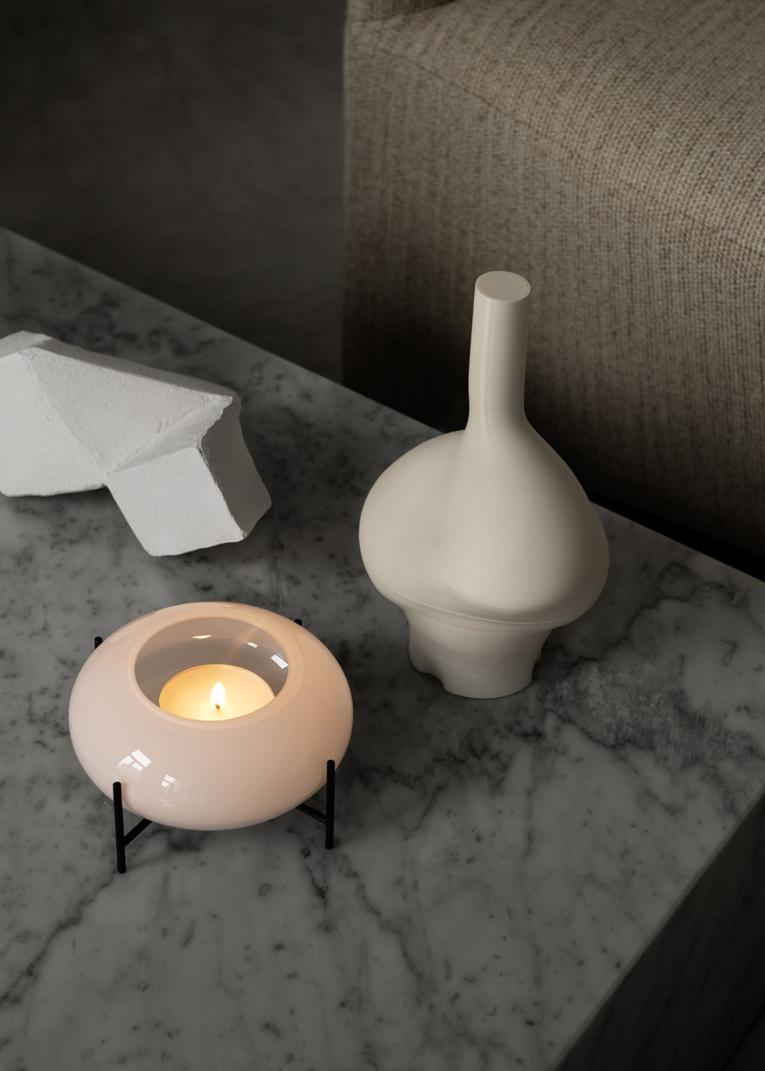 MENU - - Plinth - Cubic / White