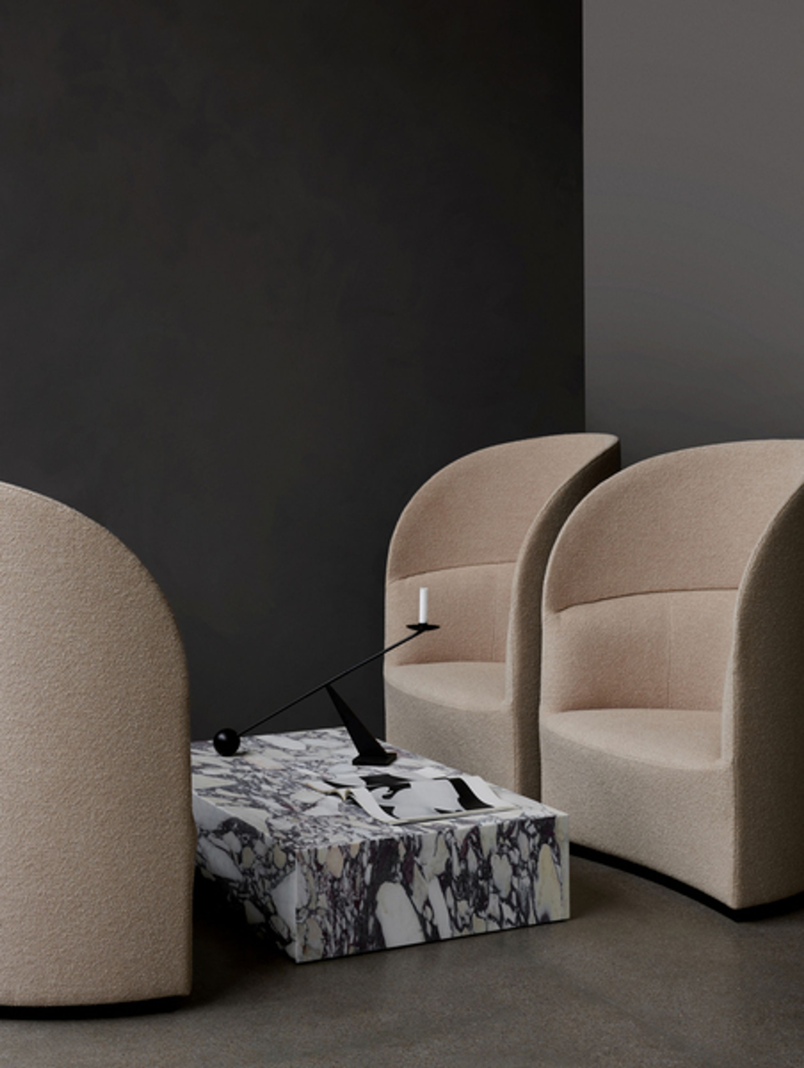 MENU - Bord - Plinth - Grand / Calacatta Viola