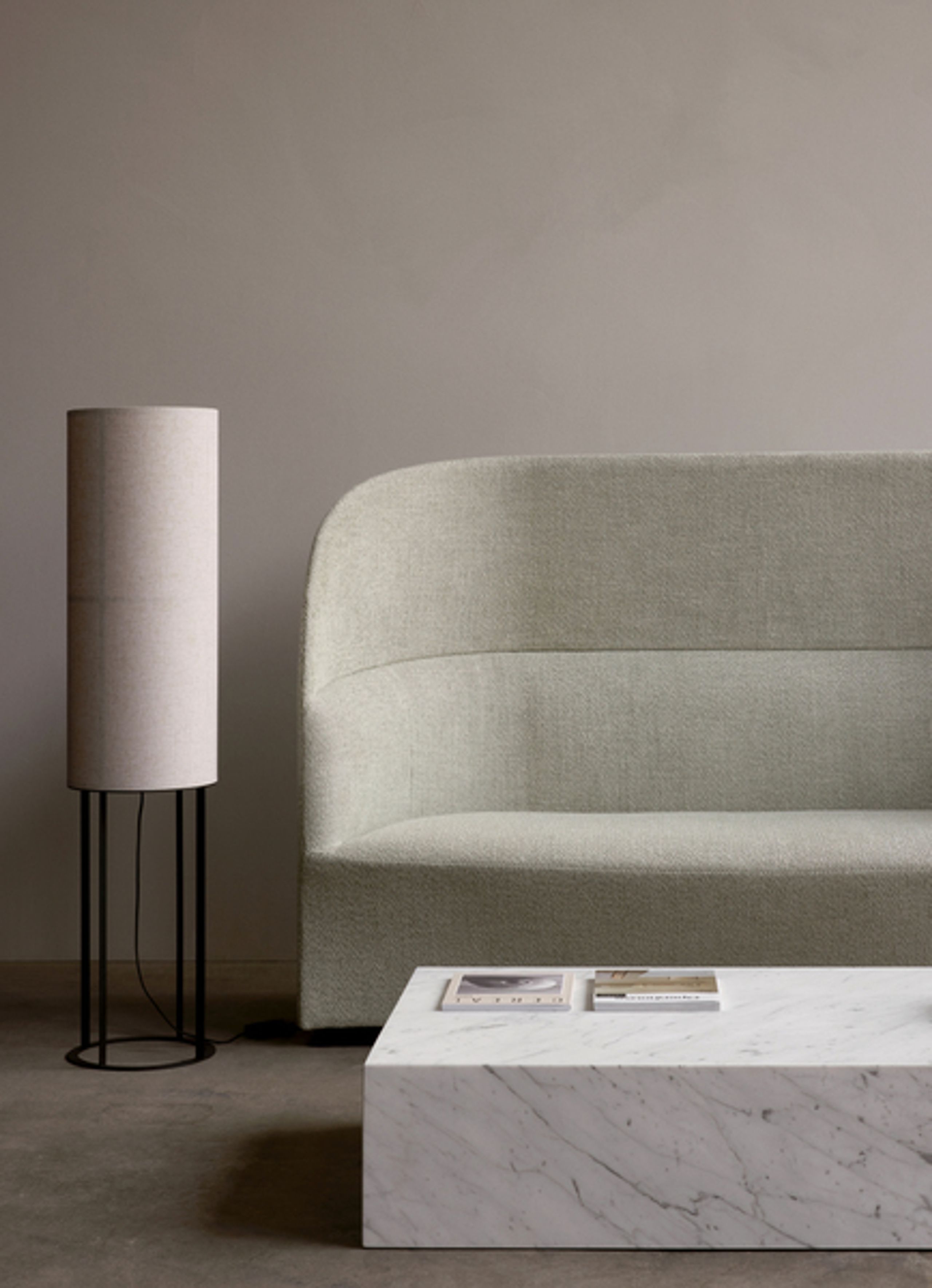 MENU - Tisch - Plinth - Grand / Carrara