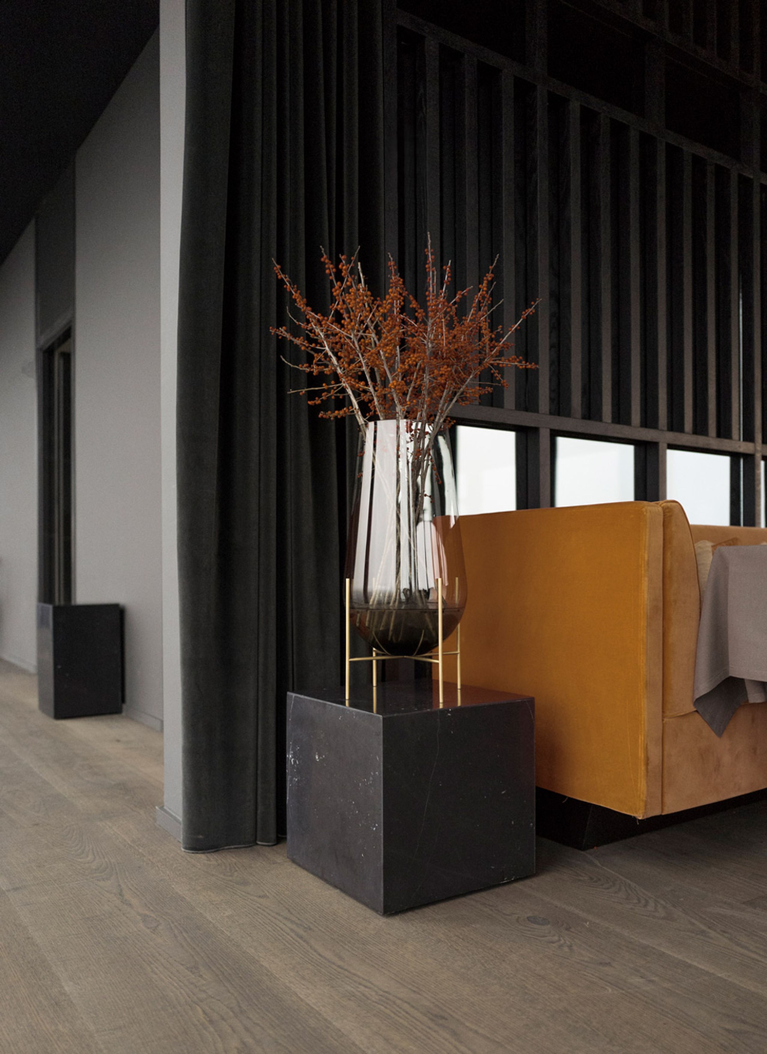 MENU - Table - Plinth - Tall / Black