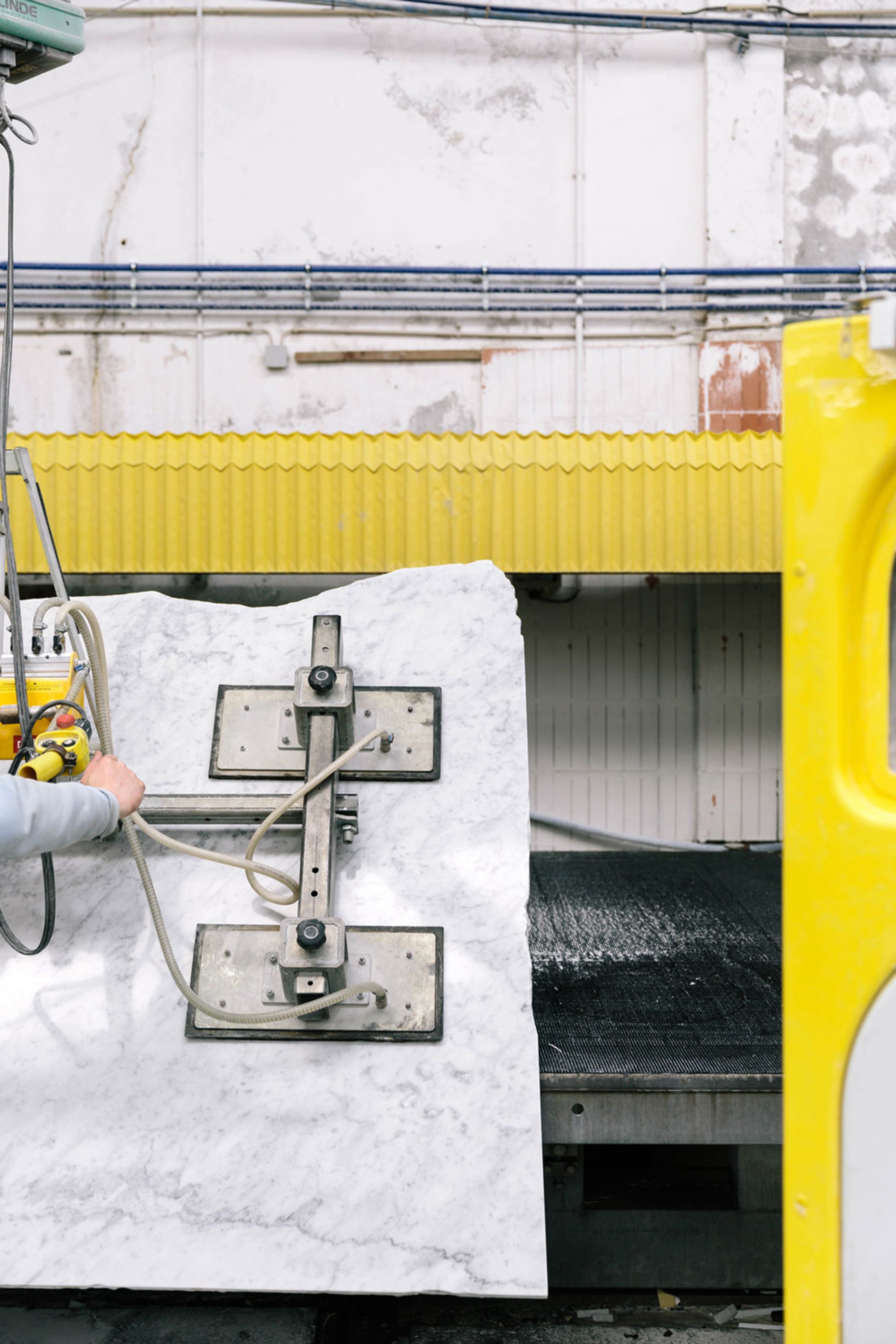 MENU - - Plinth - Tall / Rose