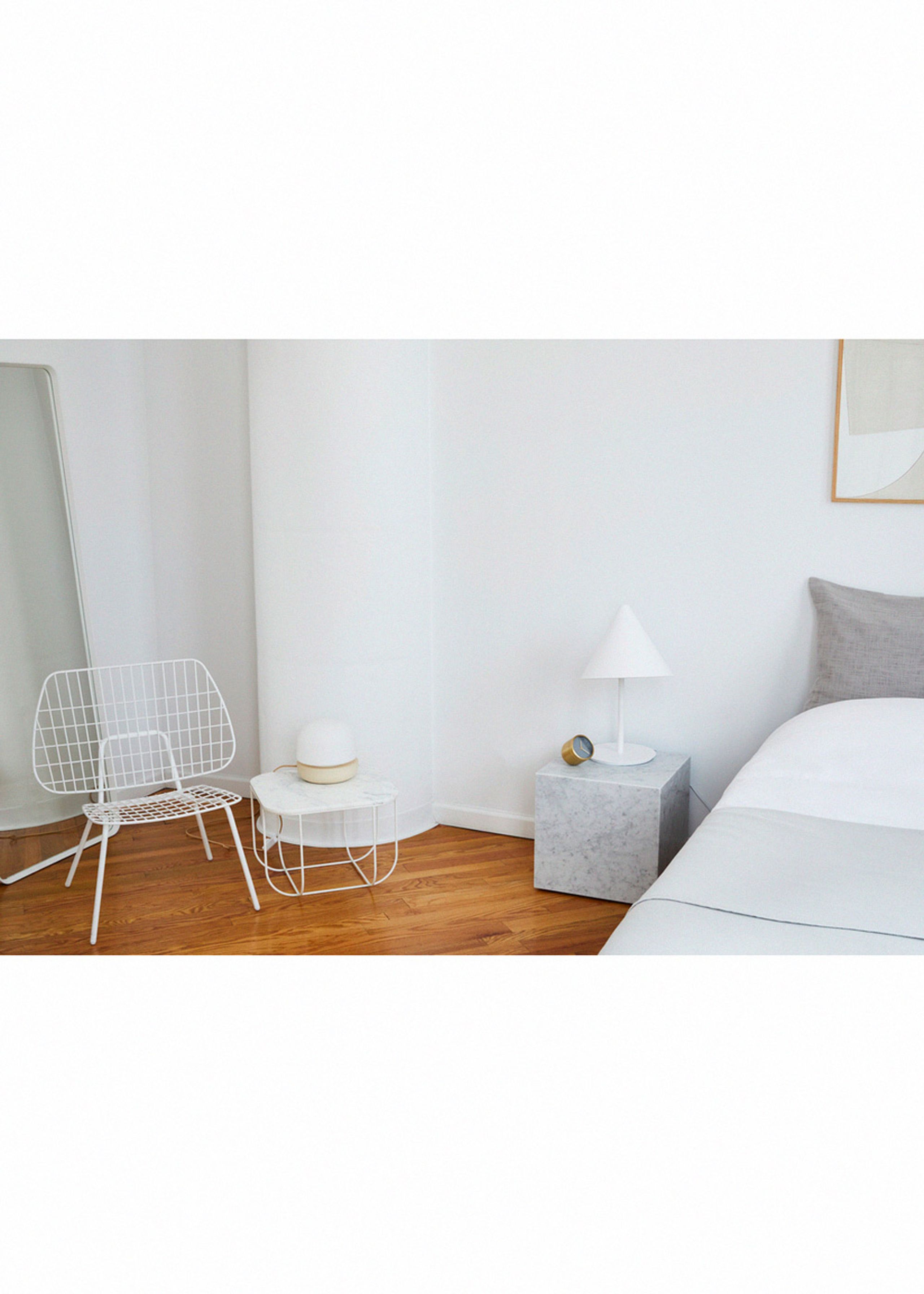 MENU - - Plinth - Cubic / White