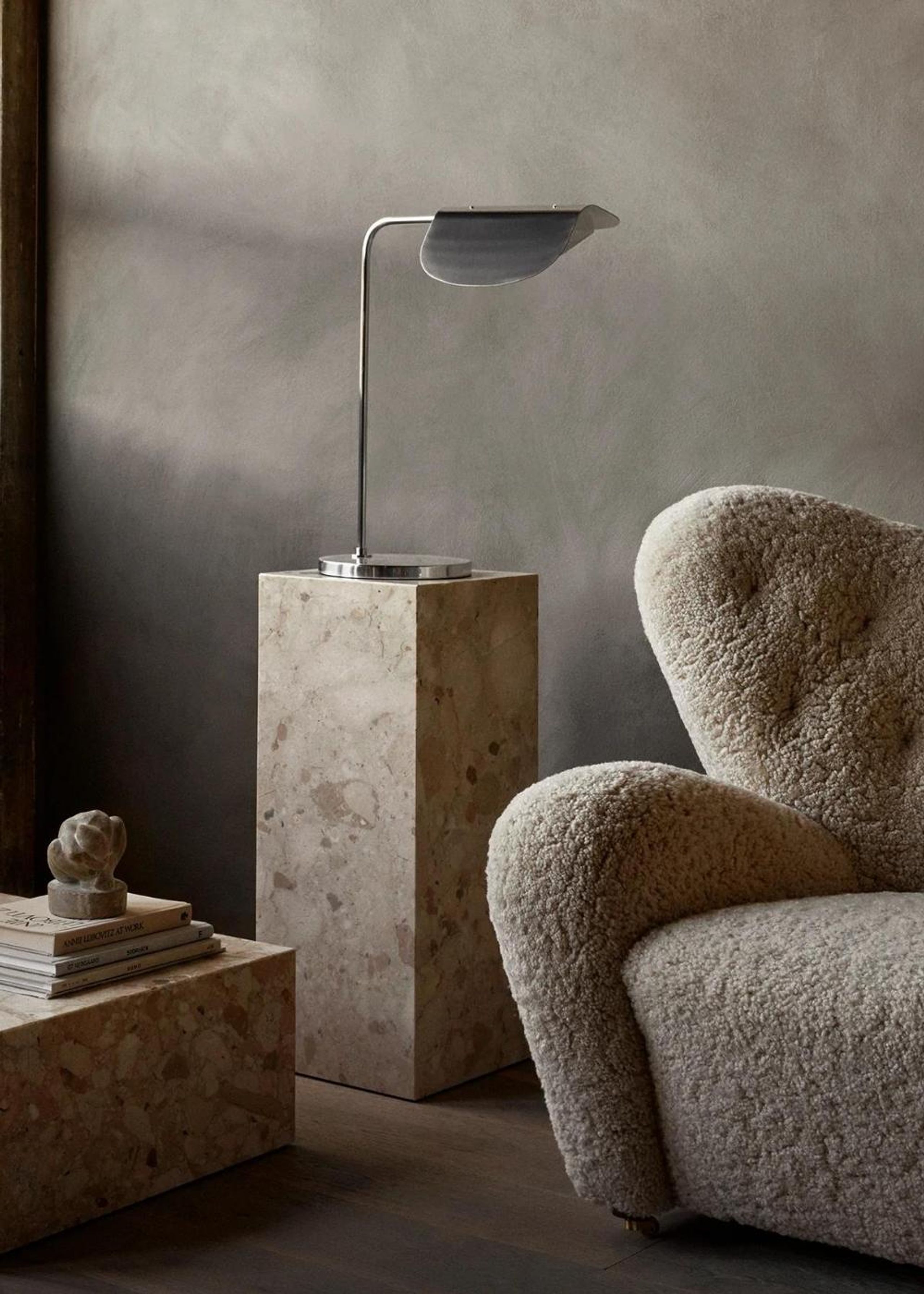 Audo Copenhagen - Postranní stolek - Plinth Pedestal - Kunis Breccia