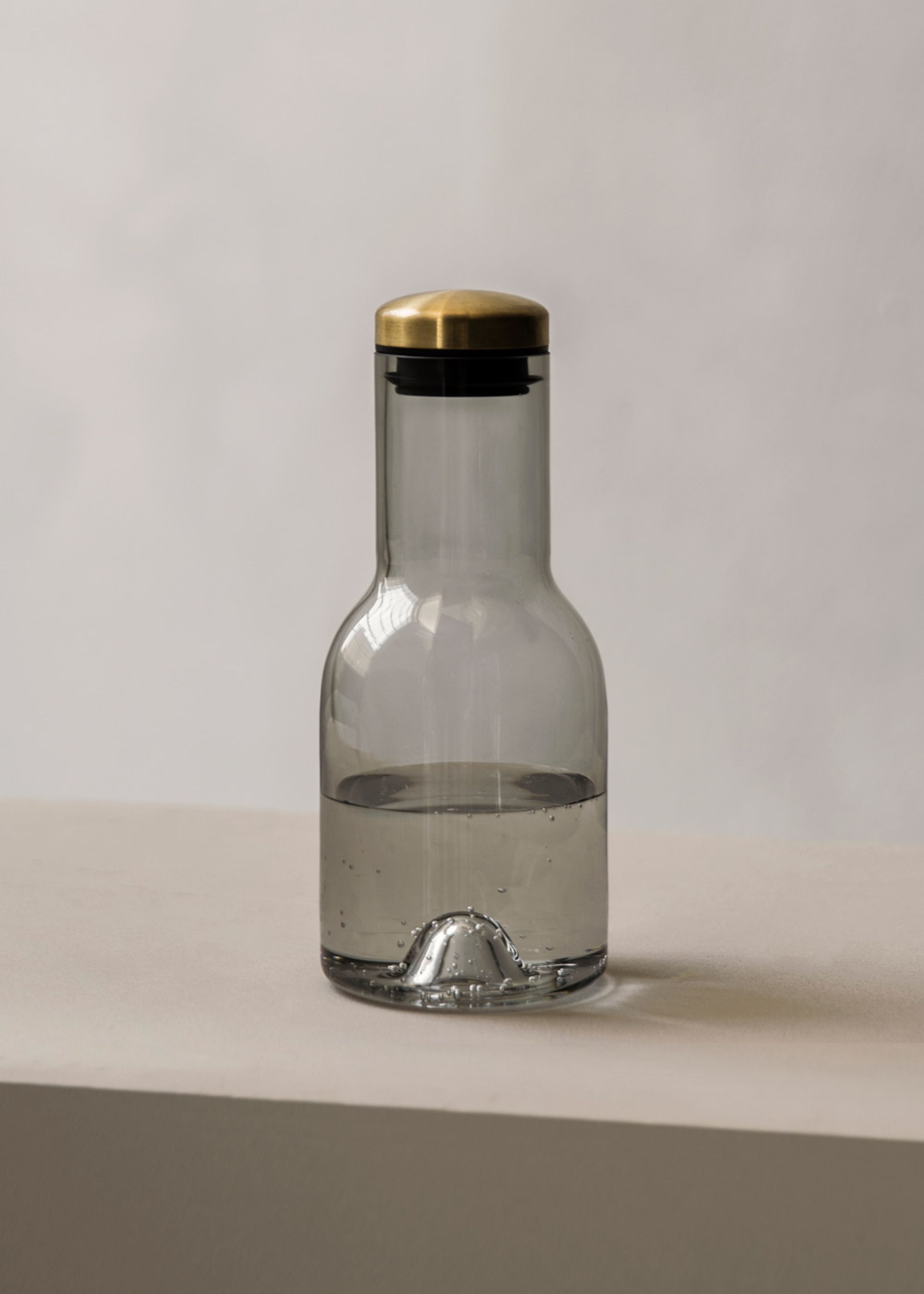 MENU - Kan - Water Bottle 0,5 L - Brass Lid