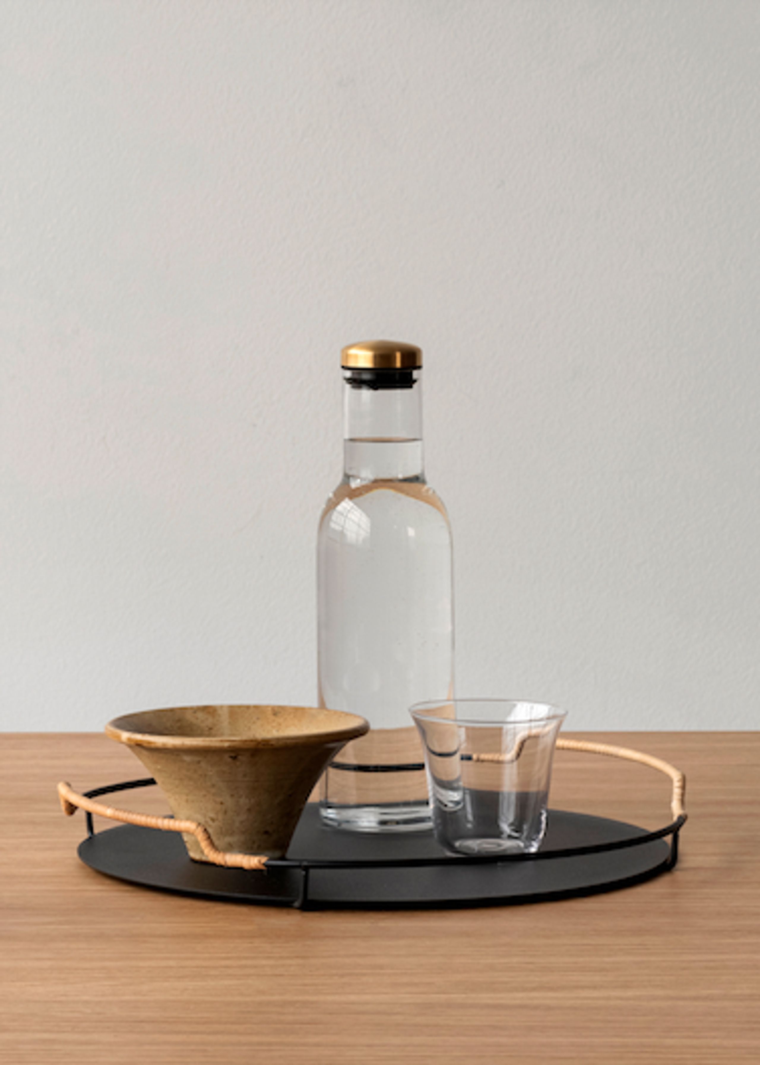 MENU - Karaffe - Bottle Carafe 1 L - Brass Lid