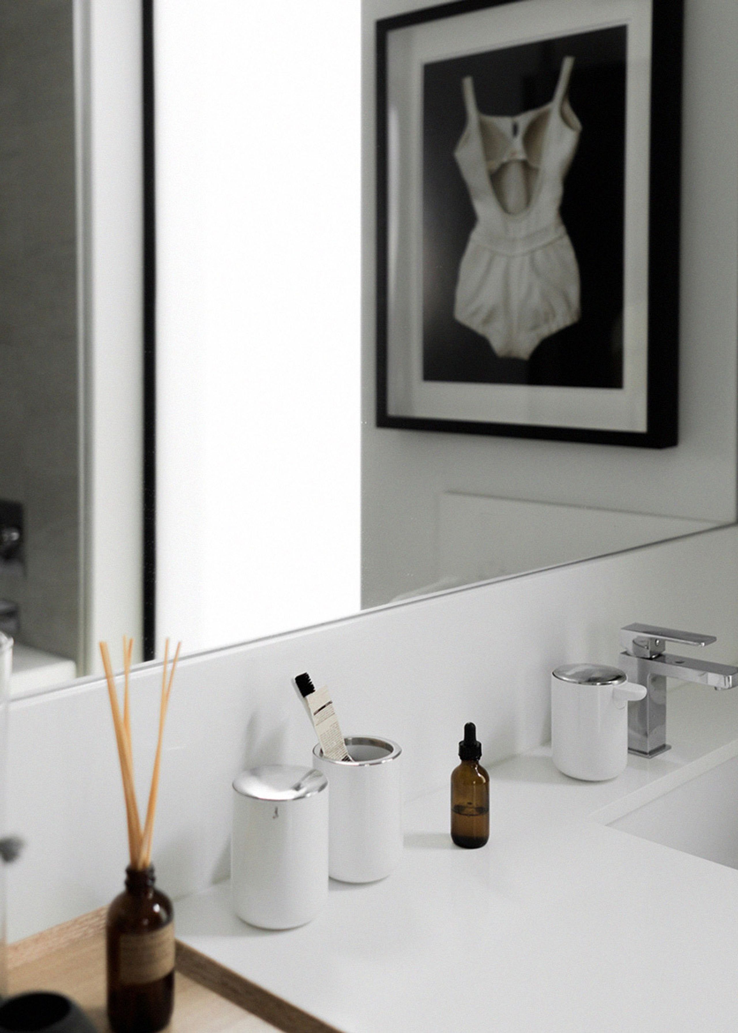 MENU - Caneca - Toothbrush Holder - White