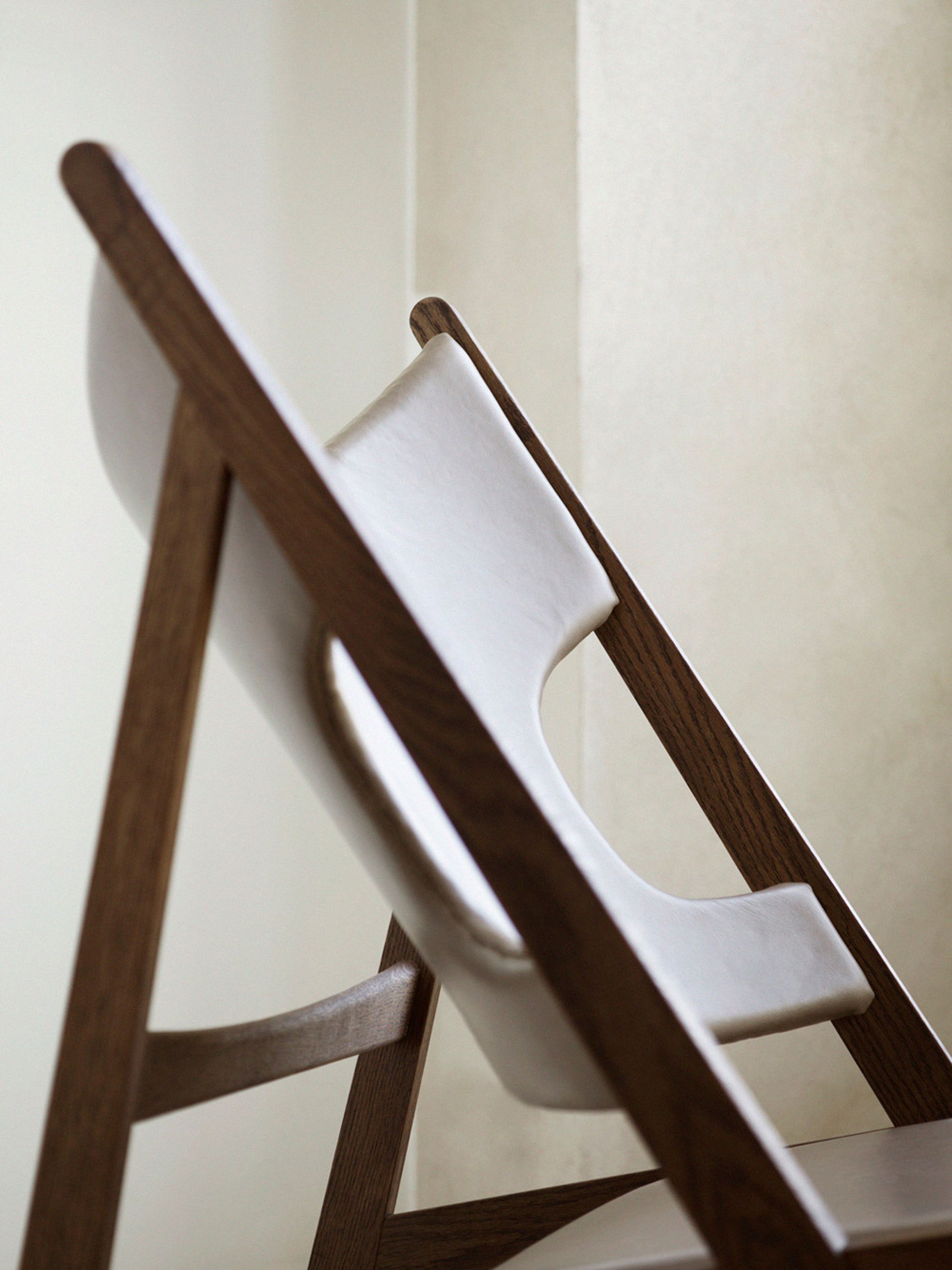 Audo Copenhagen - Fauteuil - Knitting Chair - Dark Stained Oak / Colline 118