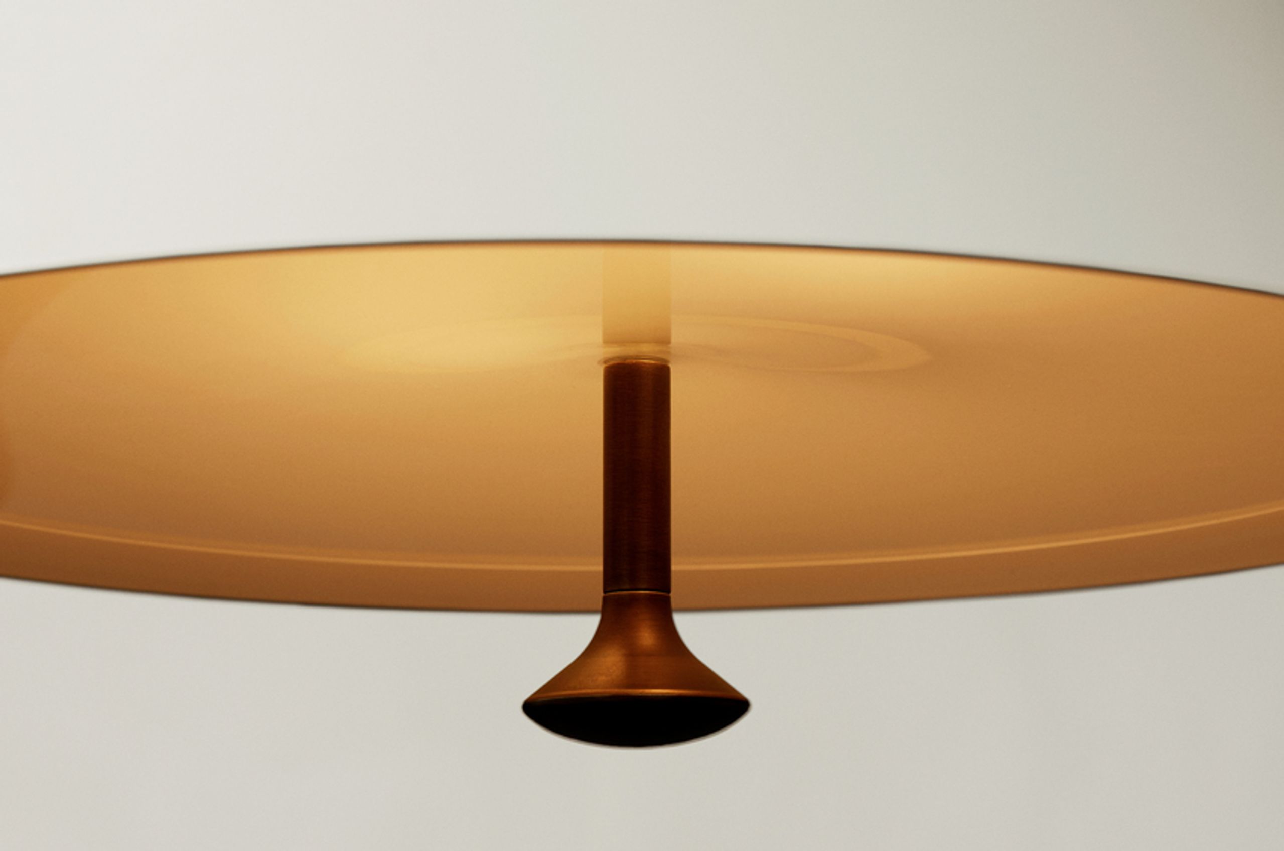 MENU - Lampe - Levitate Pendant - Black/Brass 40