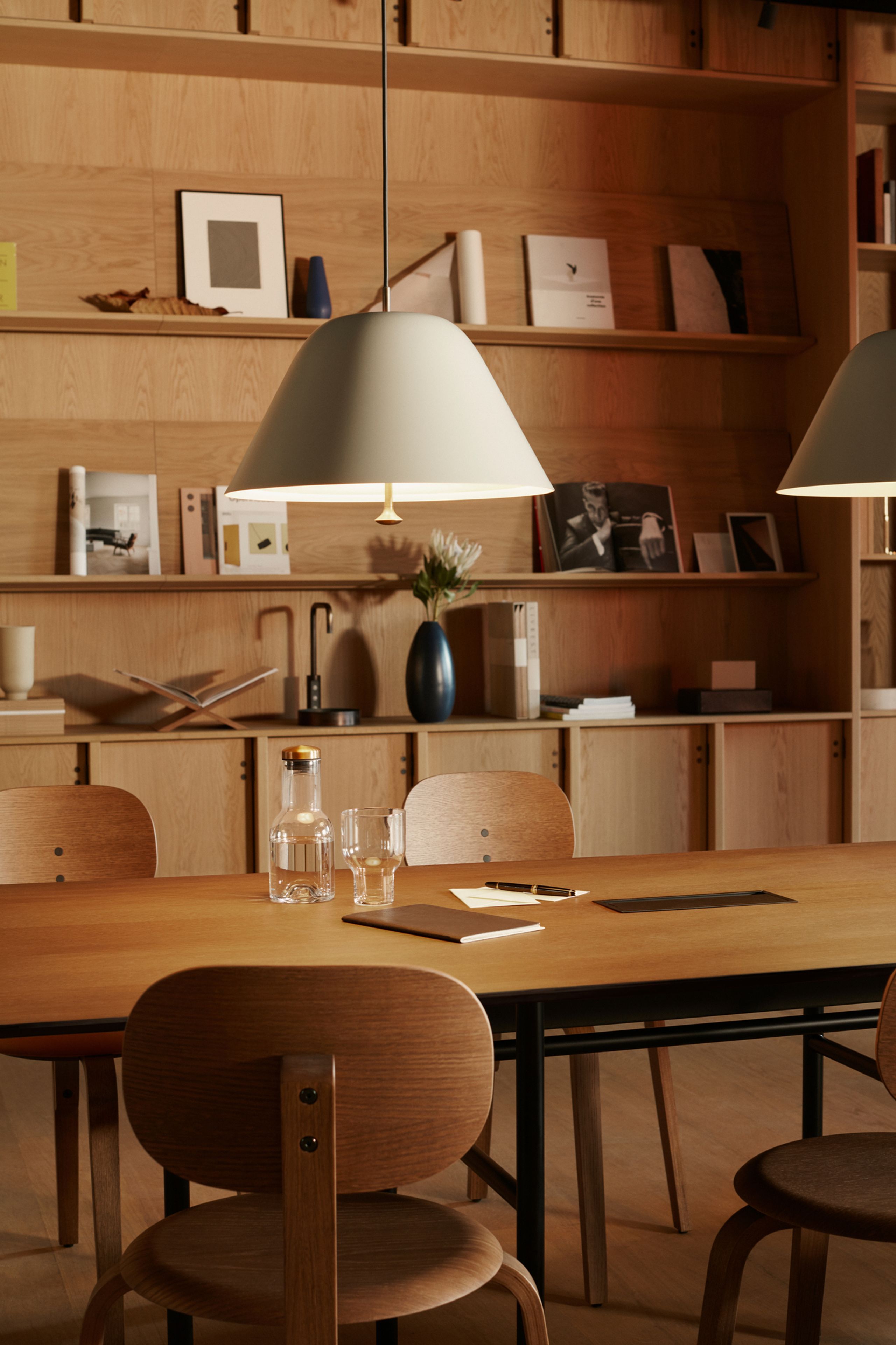 MENU - Lampe - Levitate Pendant - Black/Brass 40