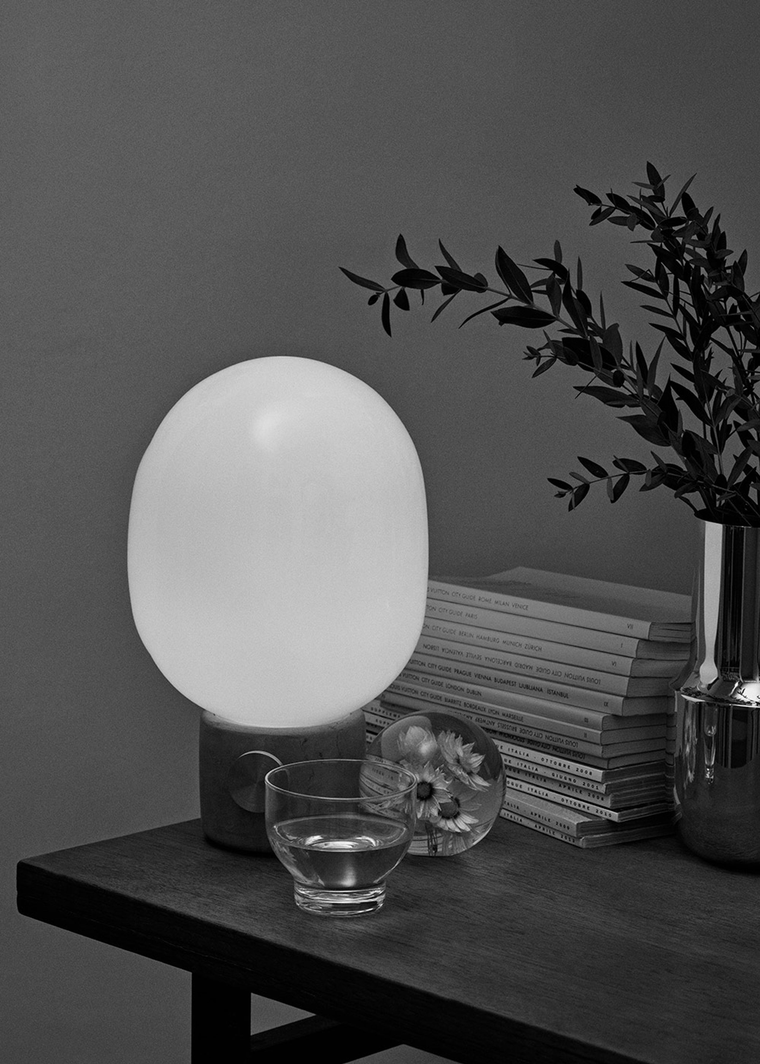 MENU - Lámpara - JWDA Table lamp - Ammonite Grey/Steel