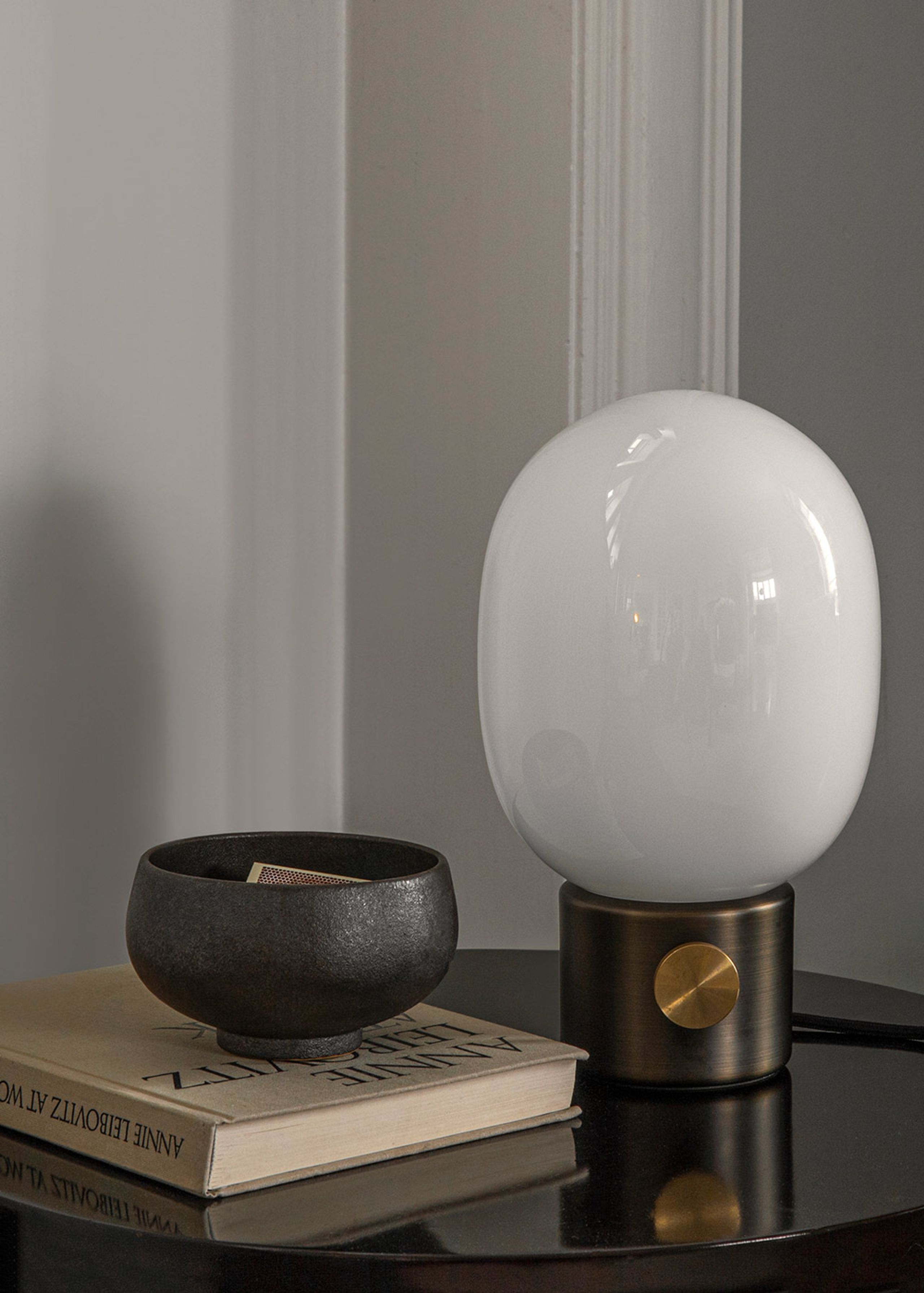 MENU - Lampe - JWDA Table lamp - Metallic - Mirror Polished Brass