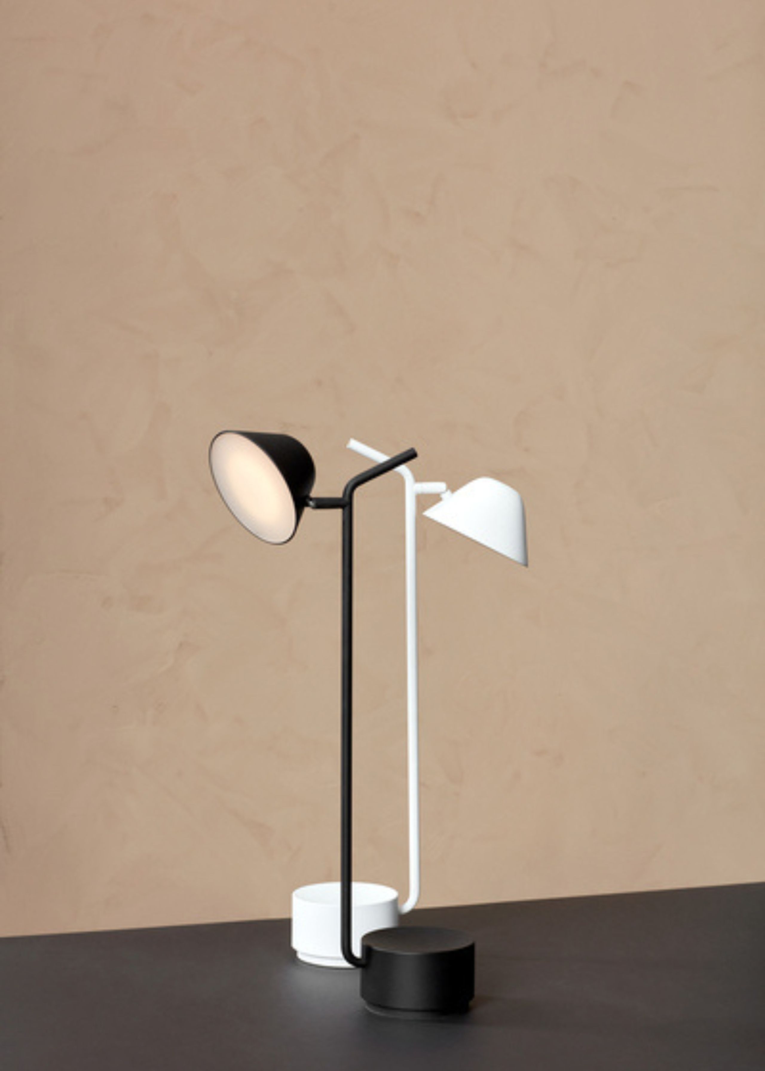 MENU - Lampe - Peek Lamp - White - Table