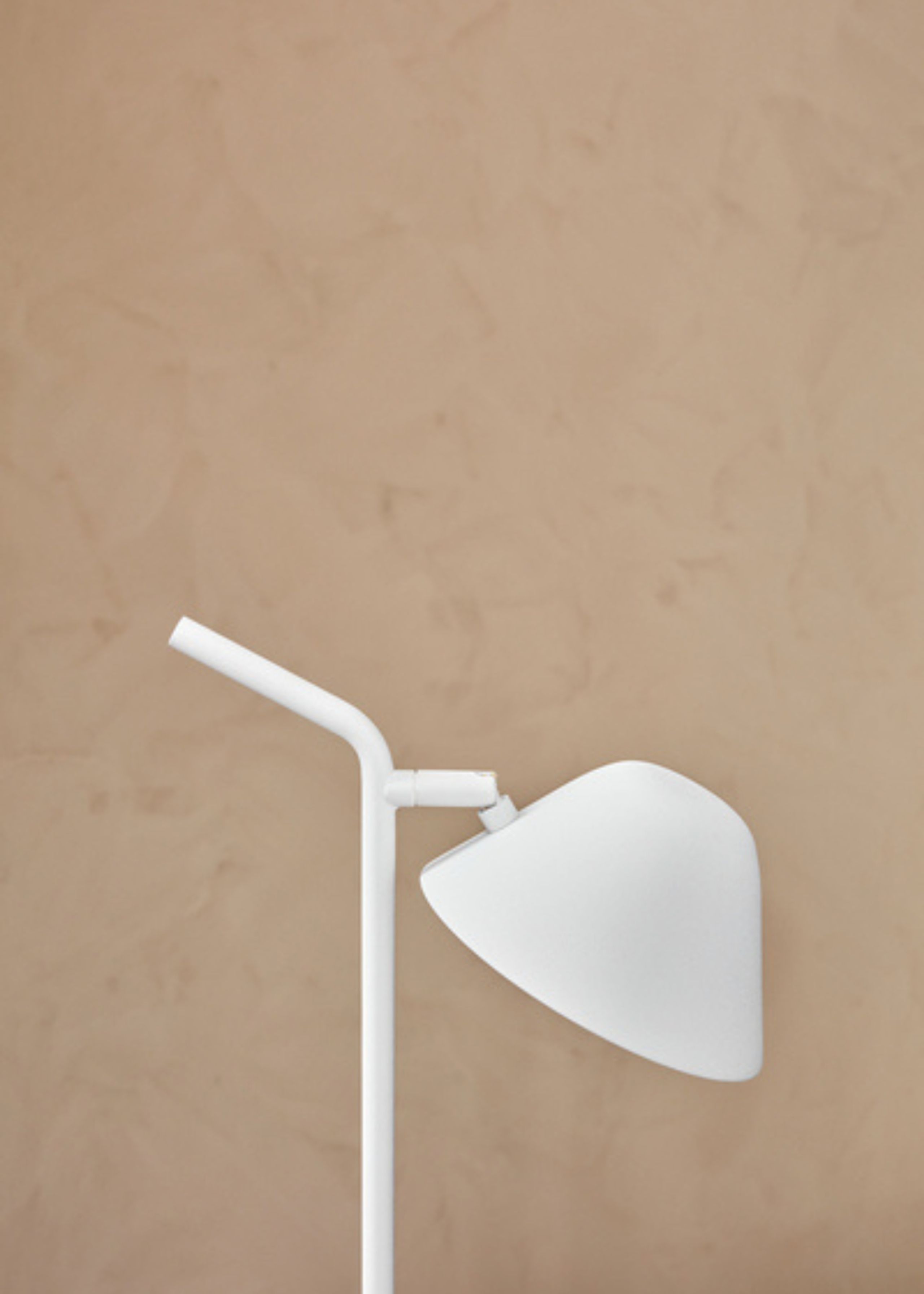 MENU - Lampe - Peek Lamp - White - Table
