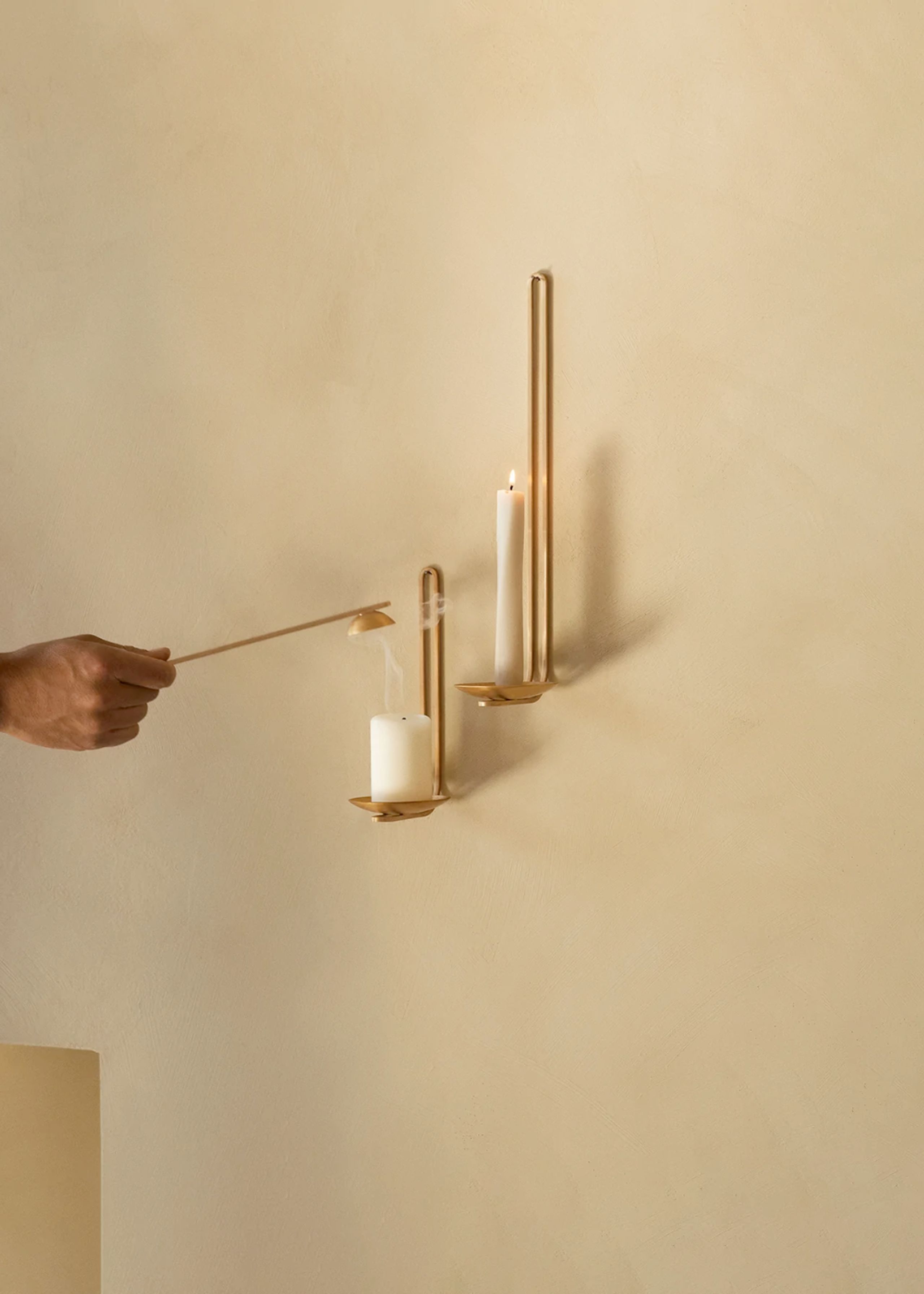 MENU - Porte-lumière - Clip Candle Holder - H34, Wall, Brass