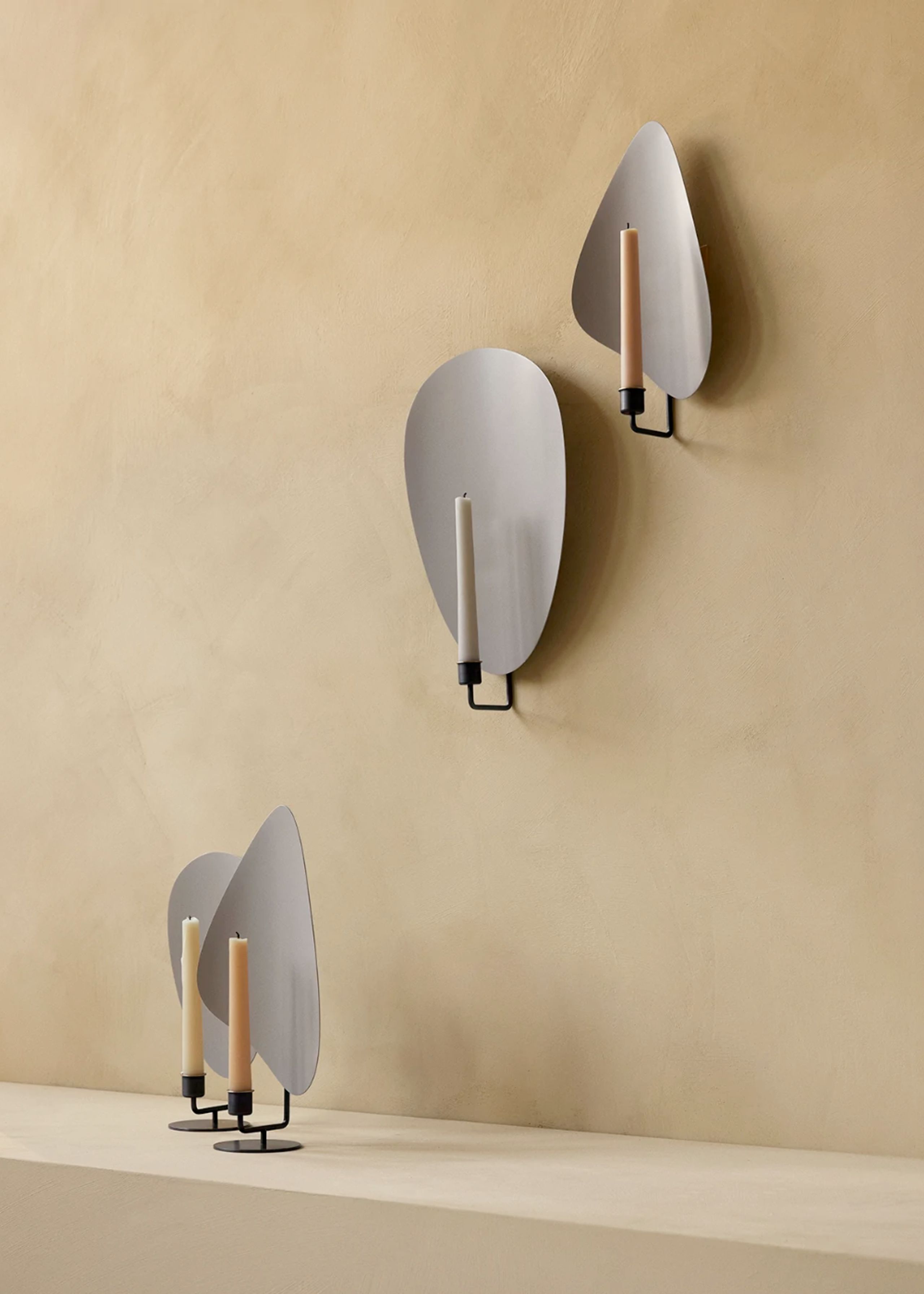 MENU - Kerzenständer - Flambeau - Wall candleholders - H40 Bronzed Brass/Grey