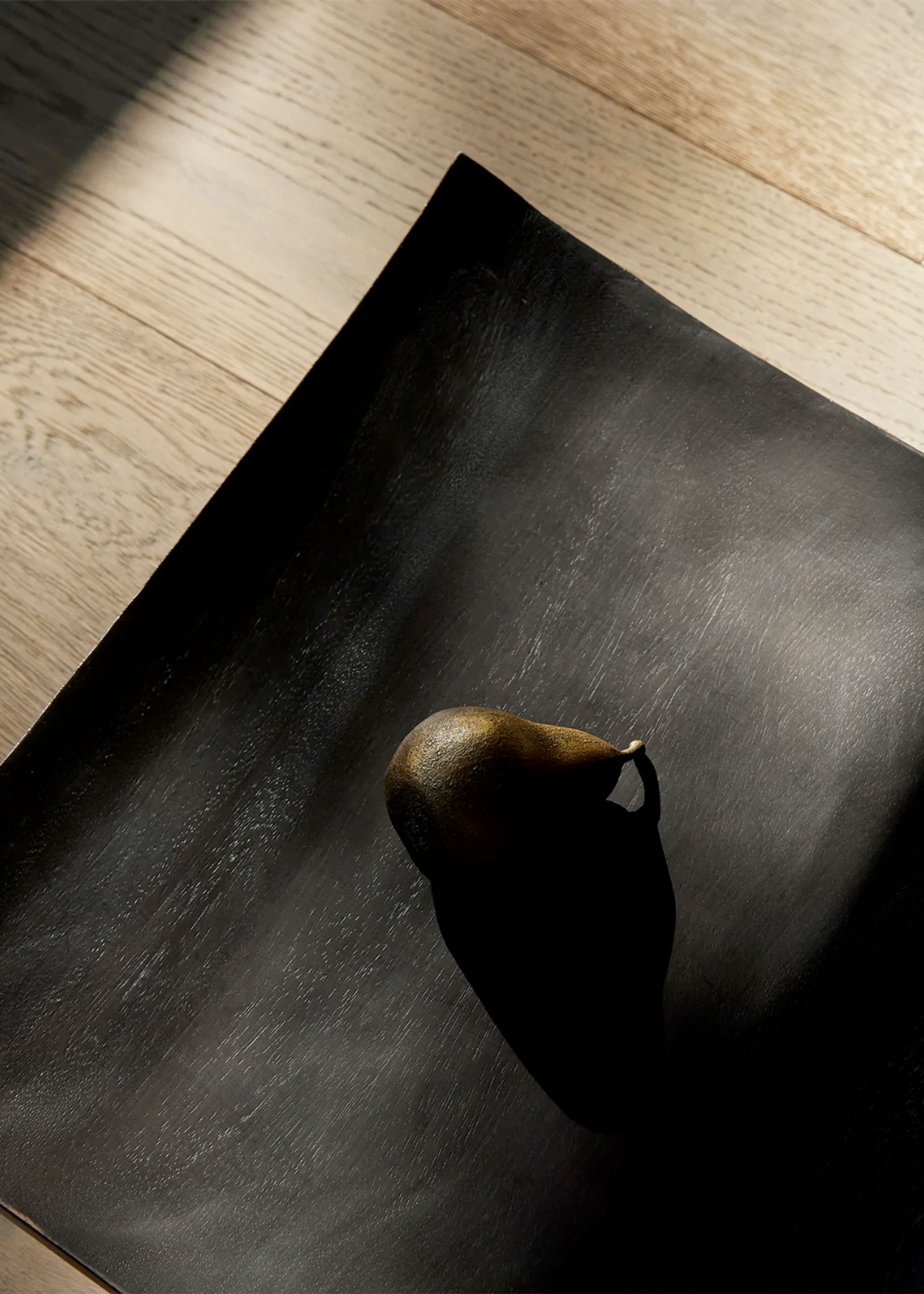 MENU - Platte - Relevé Platter - Black