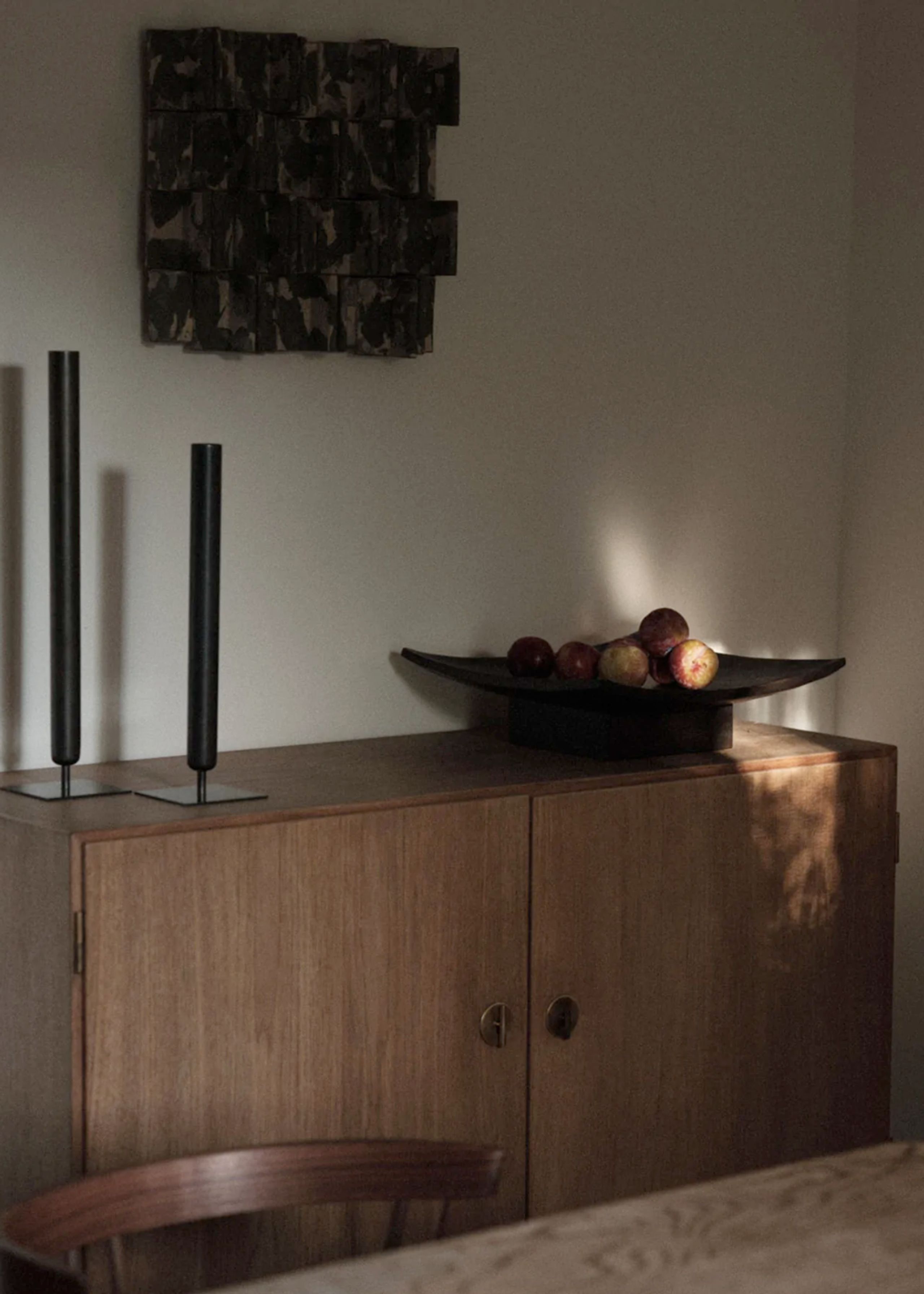 MENU - Platte - Relevé Platter - Black