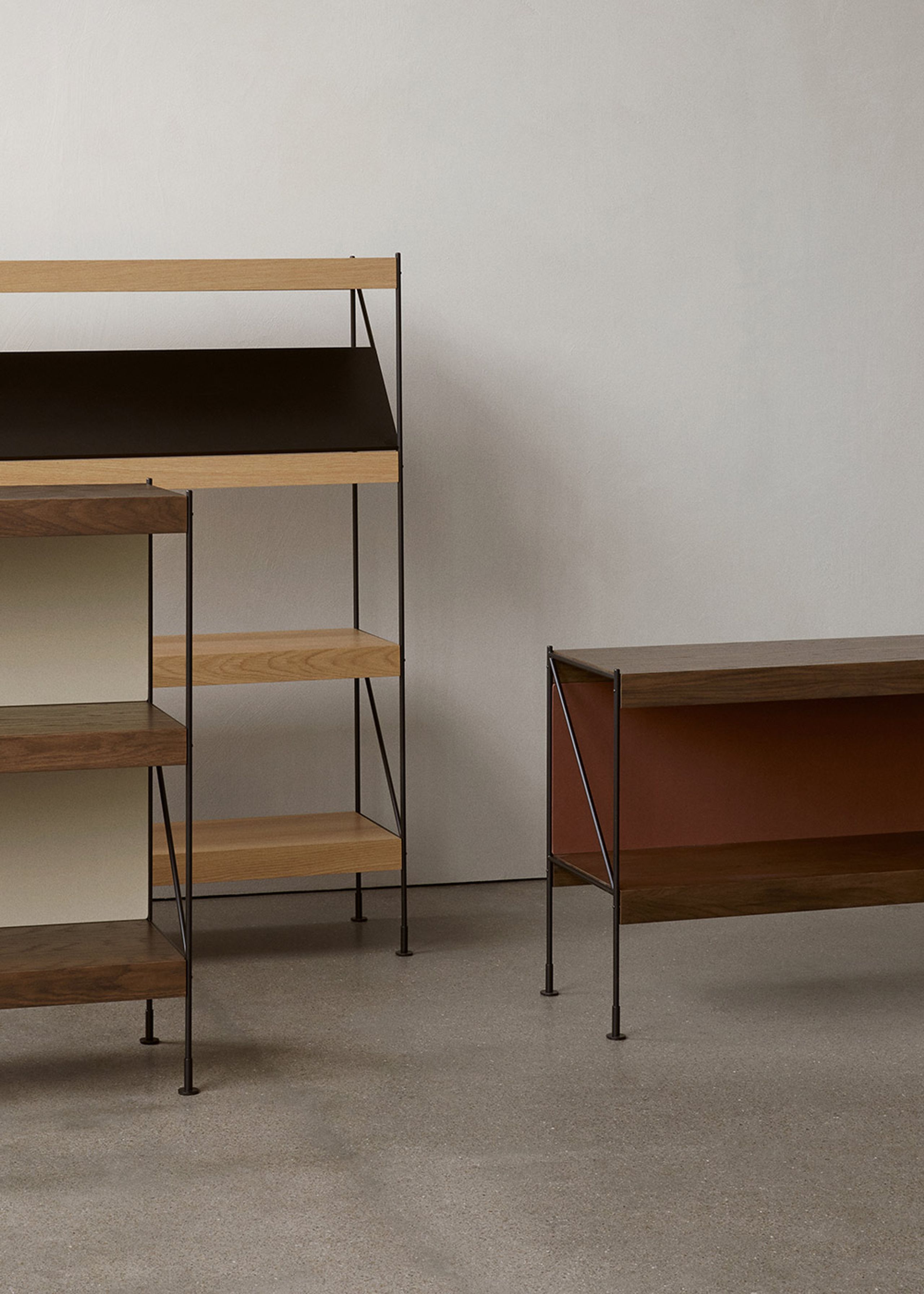 MENU - Reol - Zet Storage System - H114 - Ivory Steel / Black Oak