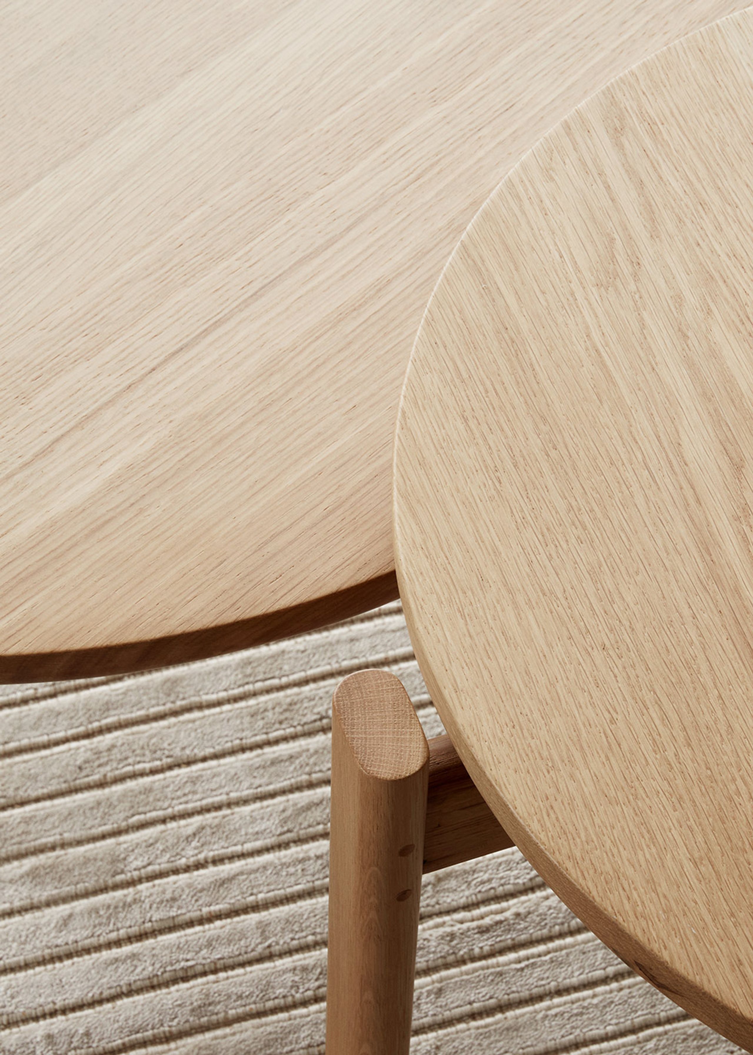 MENU - Desk - Passage Lounge Table - Ø50 - Natural Oak
