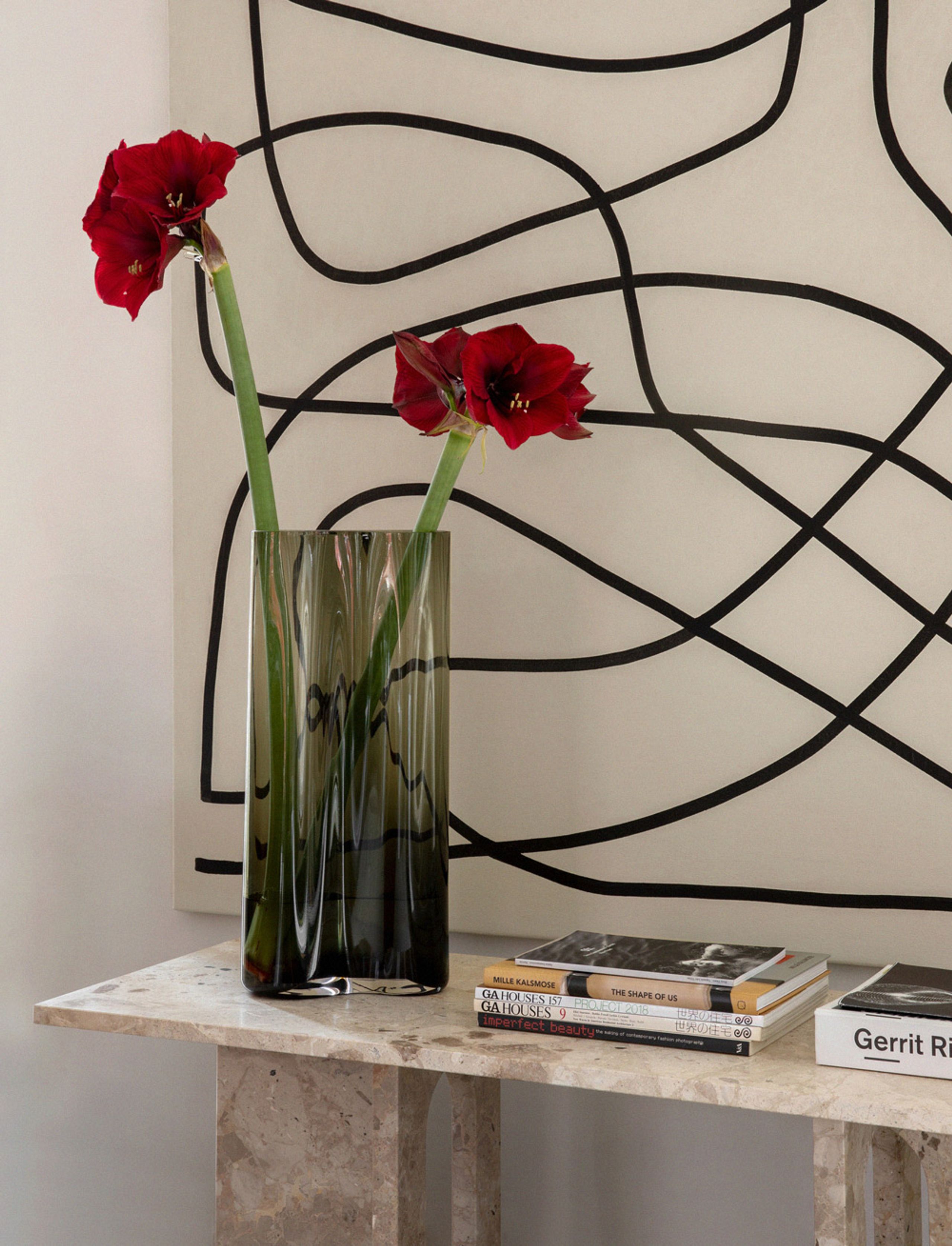 Audo Copenhagen - Konferenční stolek - Androgyne Lounge Table - Kunis Brescia Sand Stone