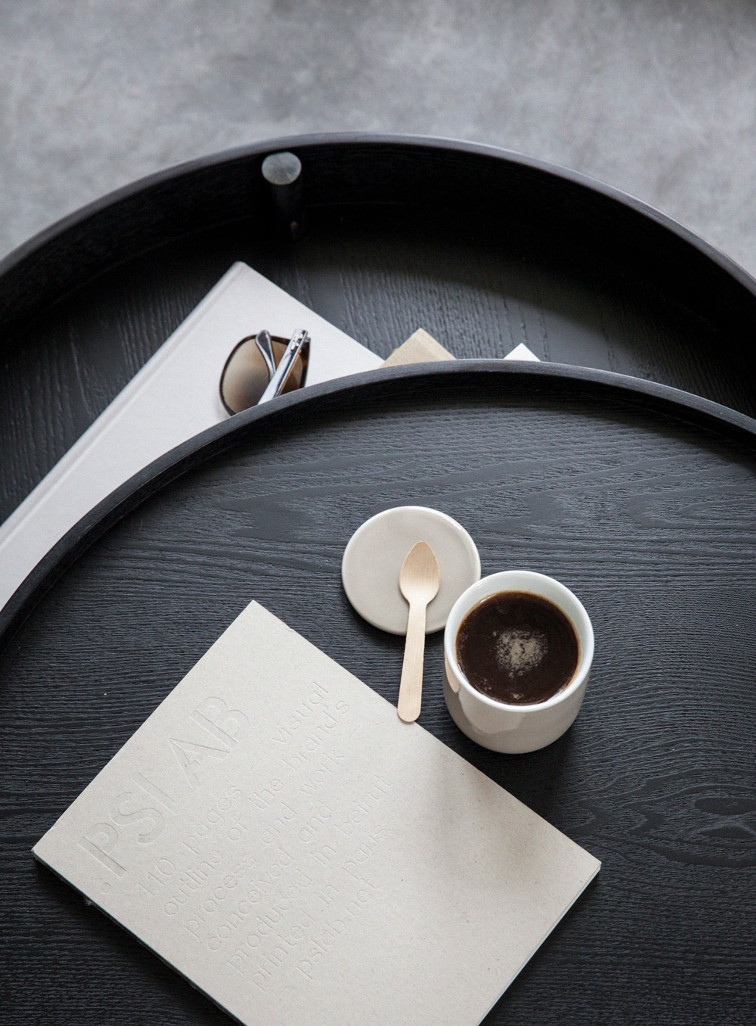 MENU - Soffbord - Turning Table - Black Ash / Brass