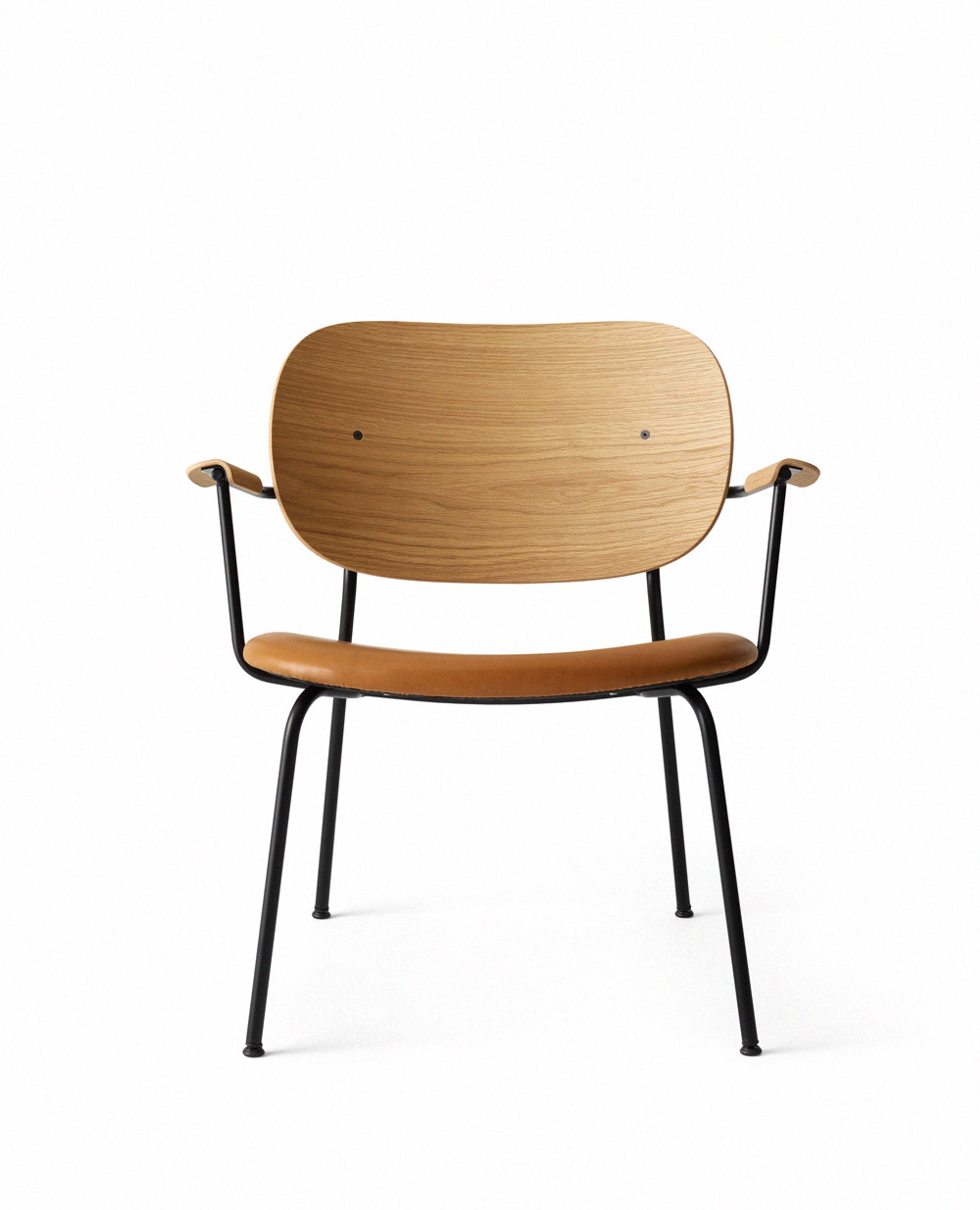 Audo Copenhagen - Křeslo do obývacího pokoje - Co Lounge Chair - Upholstery: Dakar 0250 / Natural Oak