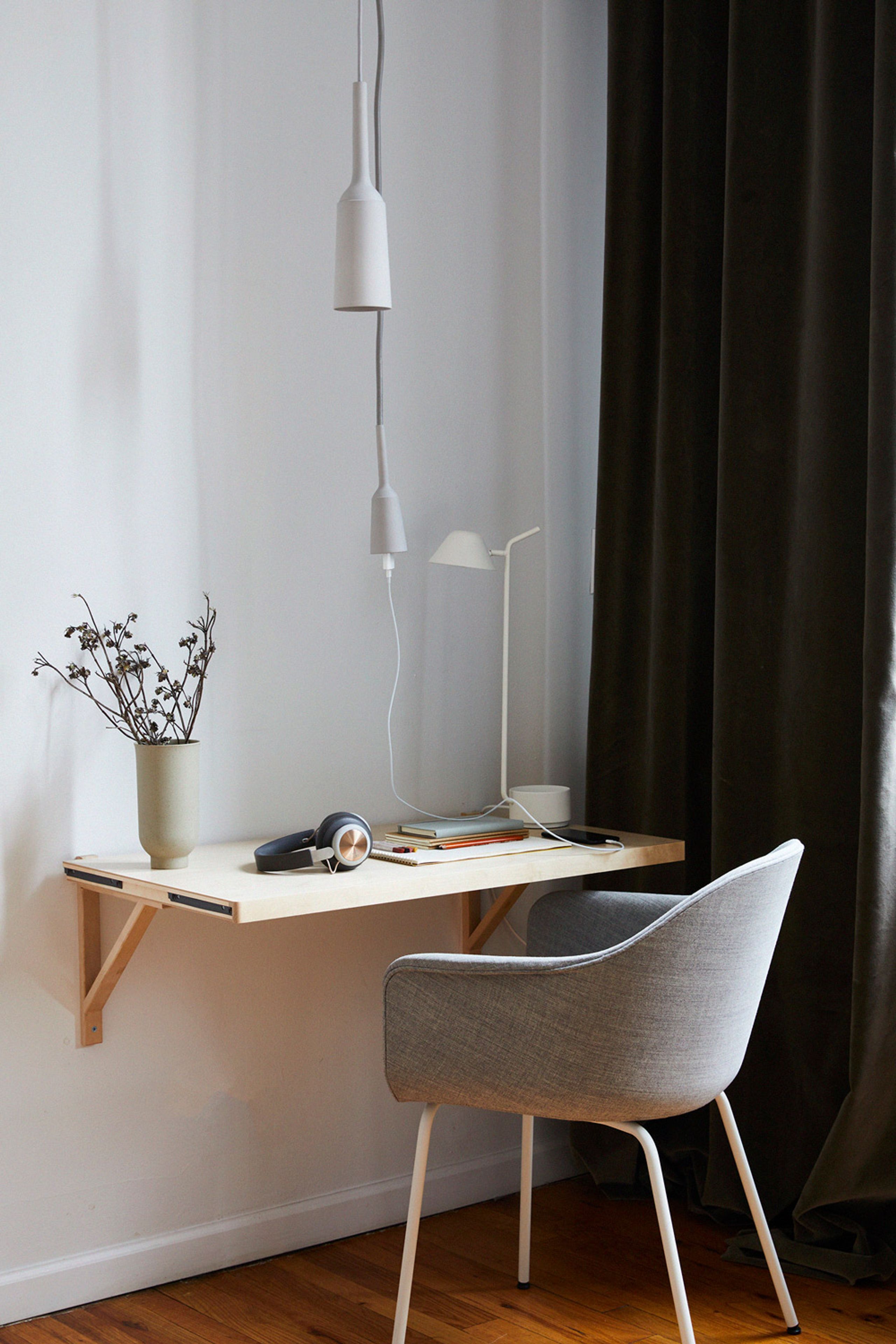 MENU - Stuhl - Harbour Dining Chair / Black Steel Base - Khaki