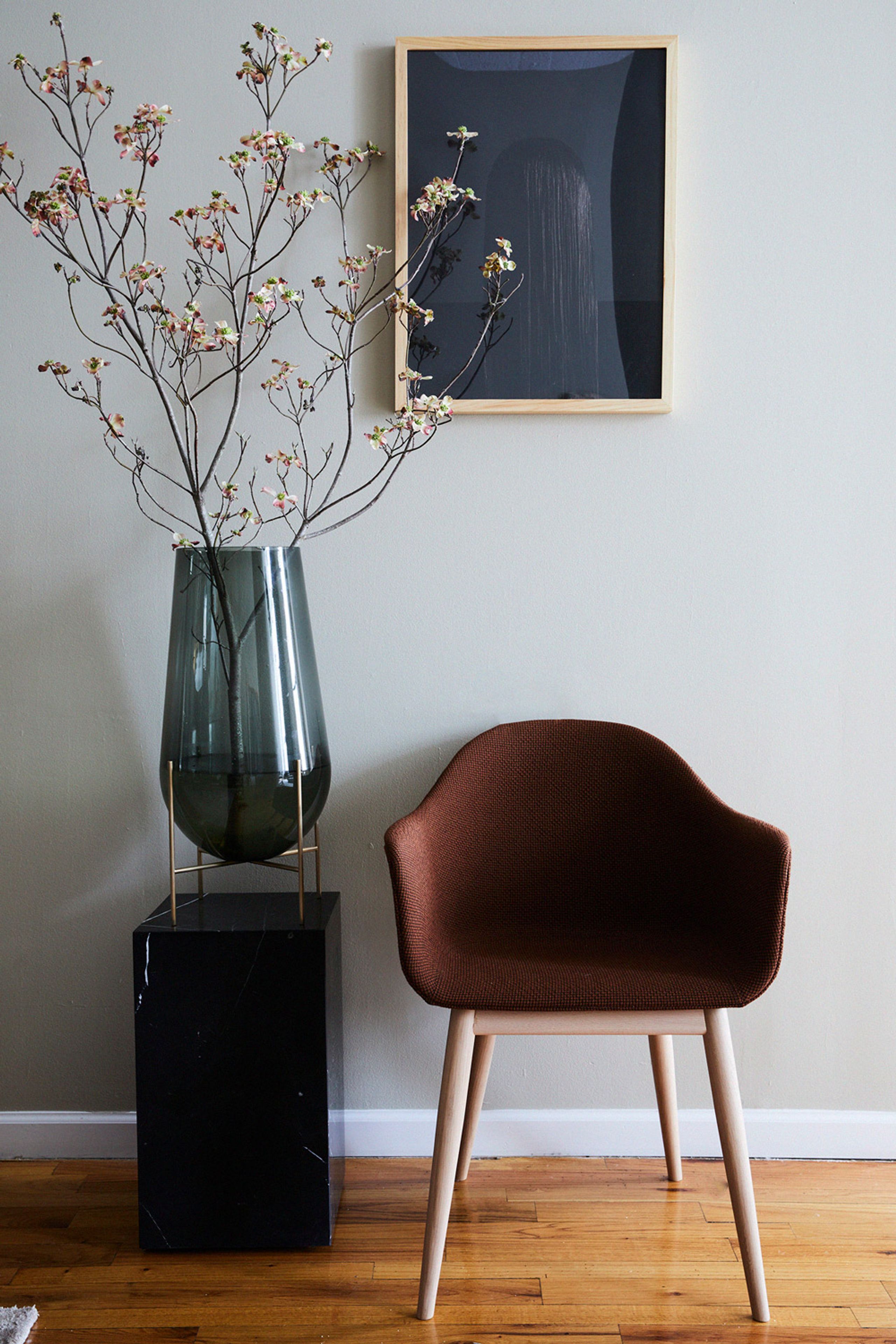 MENU - Sedia - Harbour Dining Chair / Natural Oak Base - Burned Red