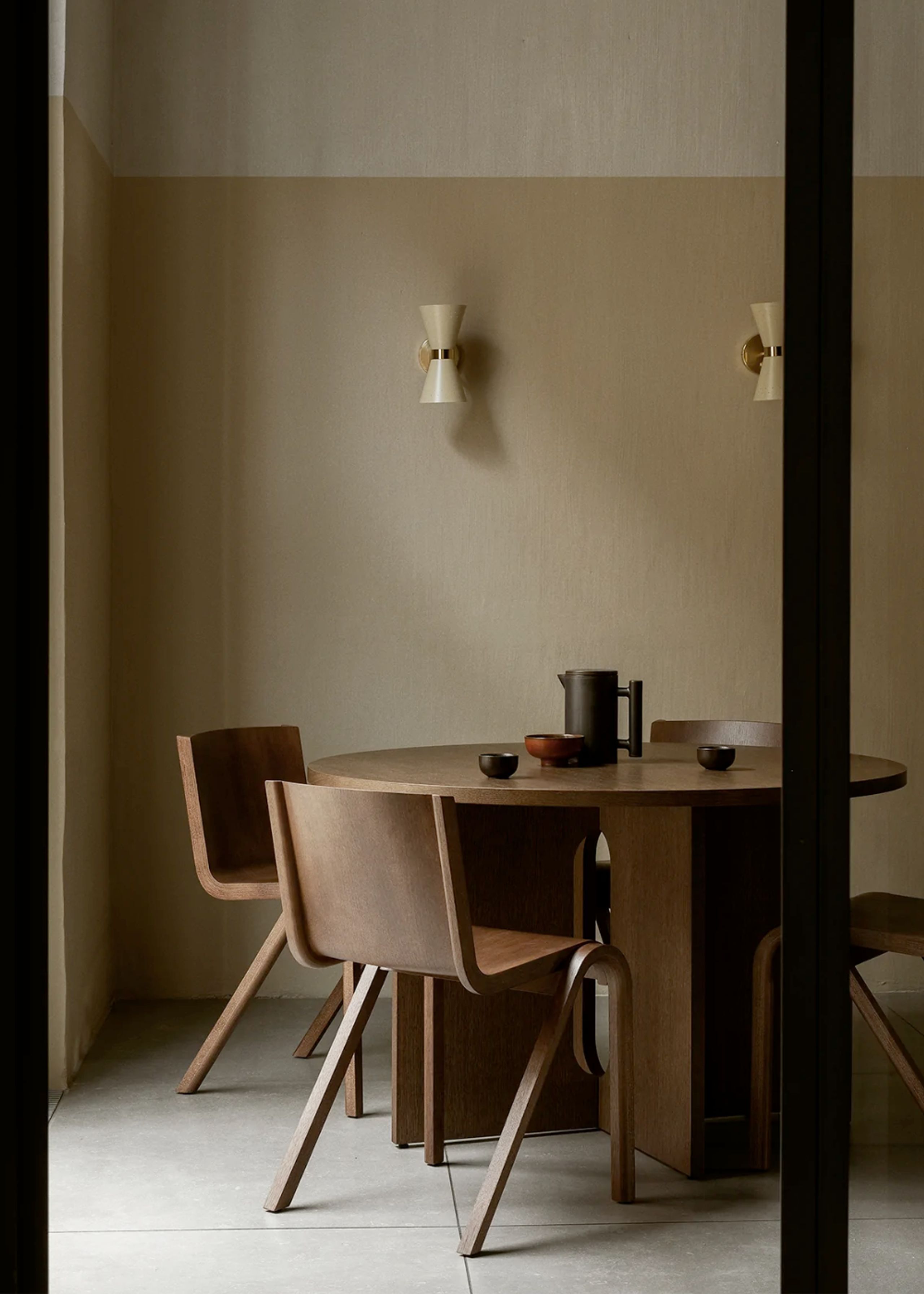 MENU - Lampada da parete - Collector, Wall Lamp, Crème - Aluminium, Brass