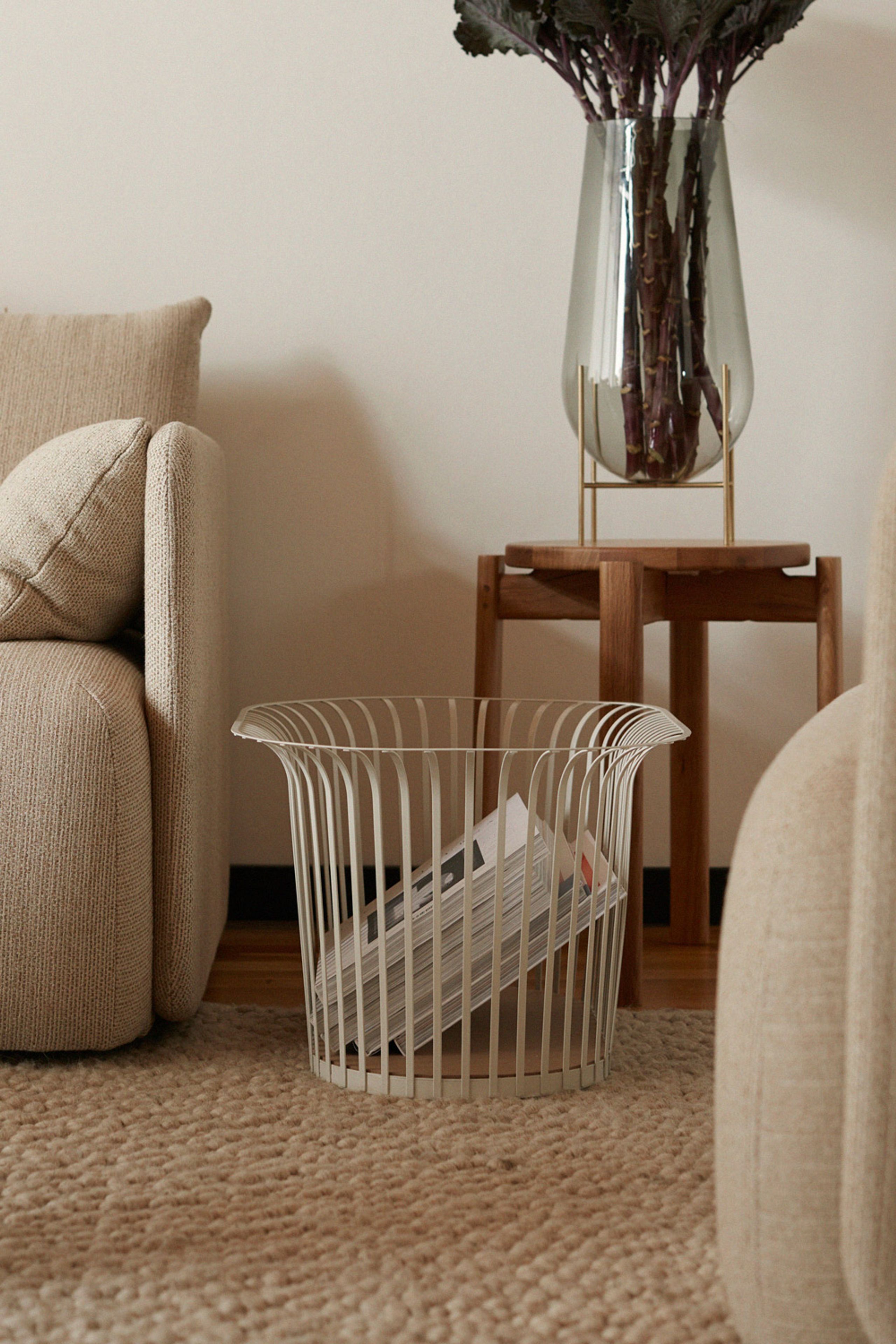 MENU - Maljakko - Èchasse Vase - Small - Smoked / Brushed Brass