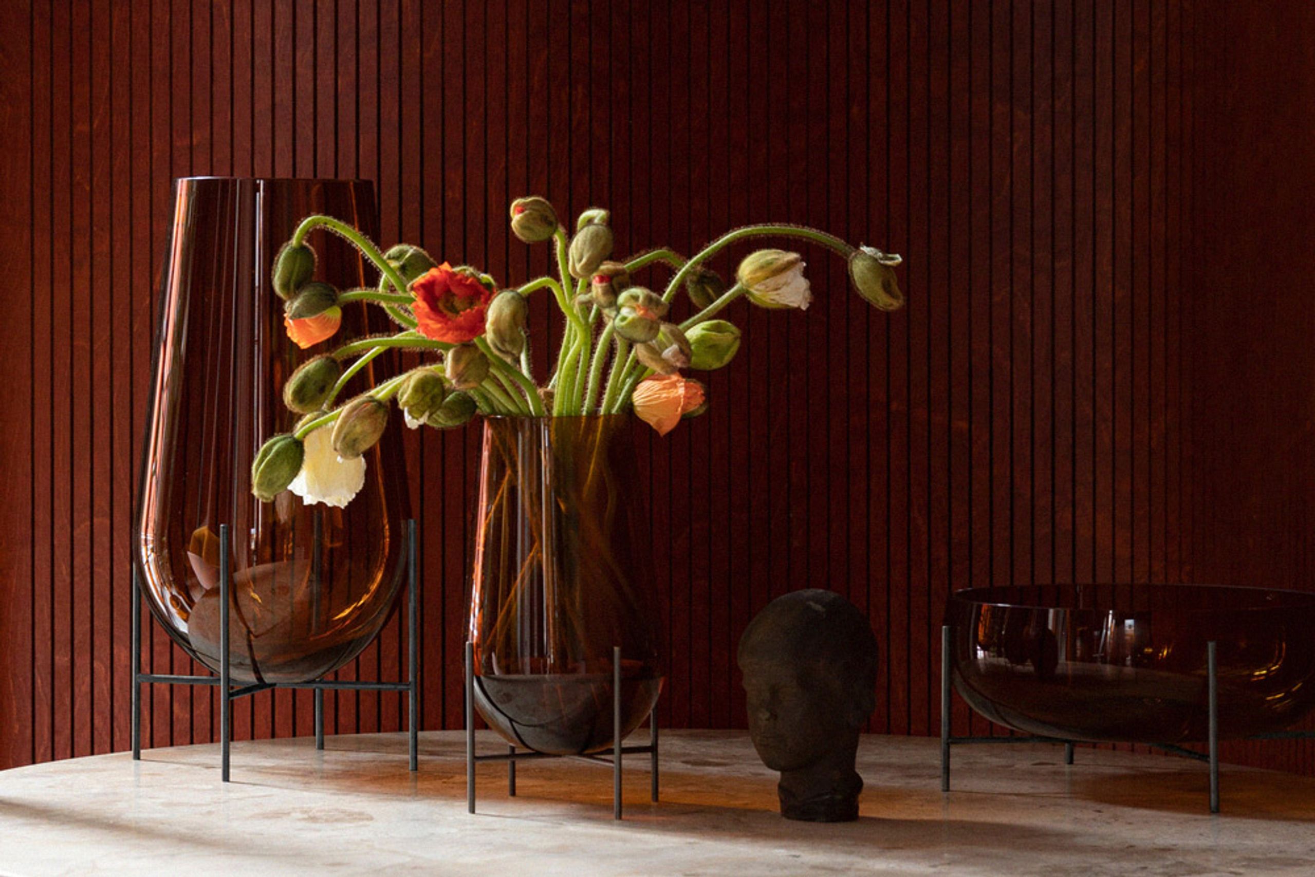 MENU - Maljakko - Èchasse Vase - Small - Smoked / Brushed Brass