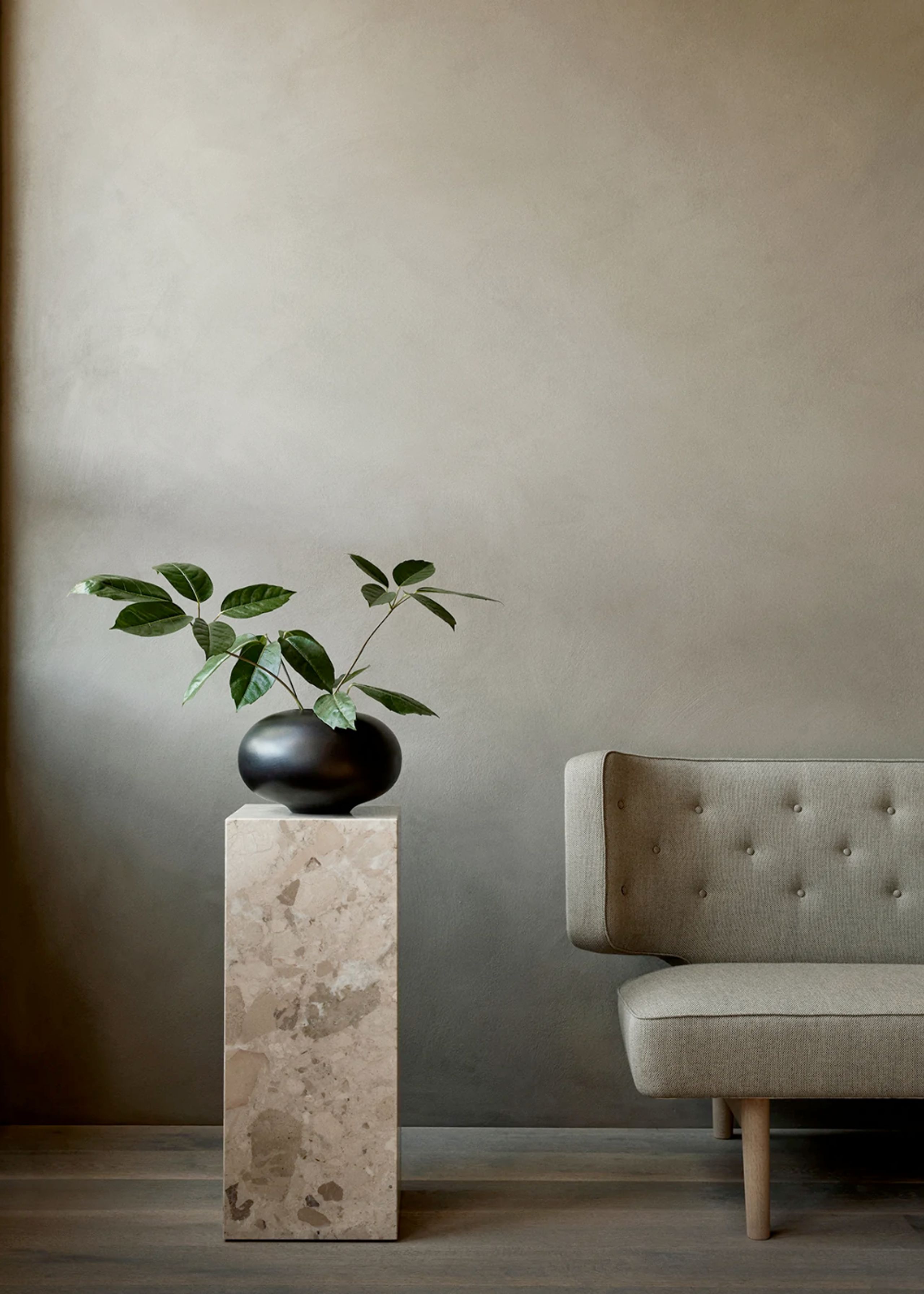 MENU - Vase - Surround Vase - Black/wood