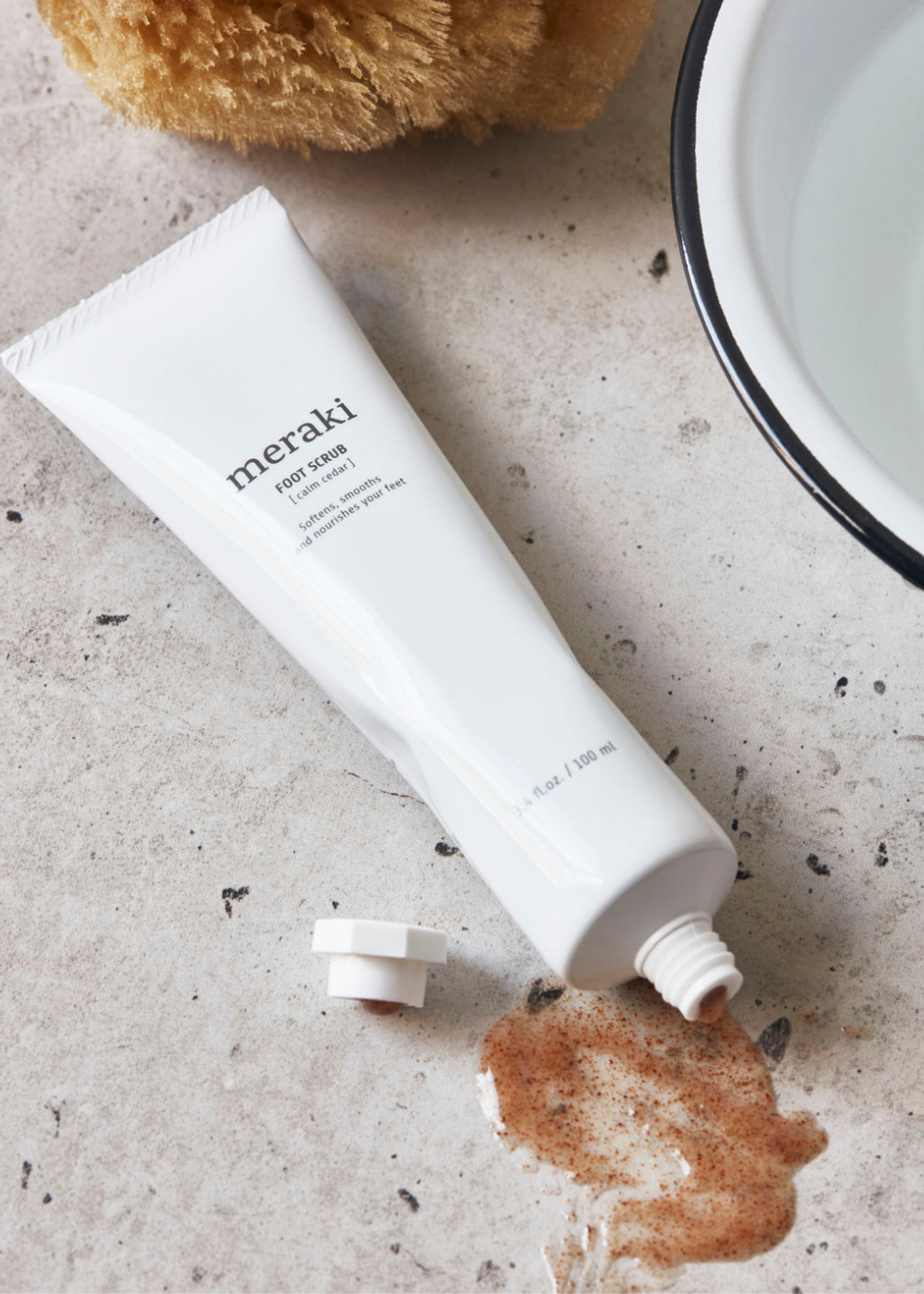 Meraki - Foot scrub - Fodscrub - Cosmos Organic - Calm Cheddar