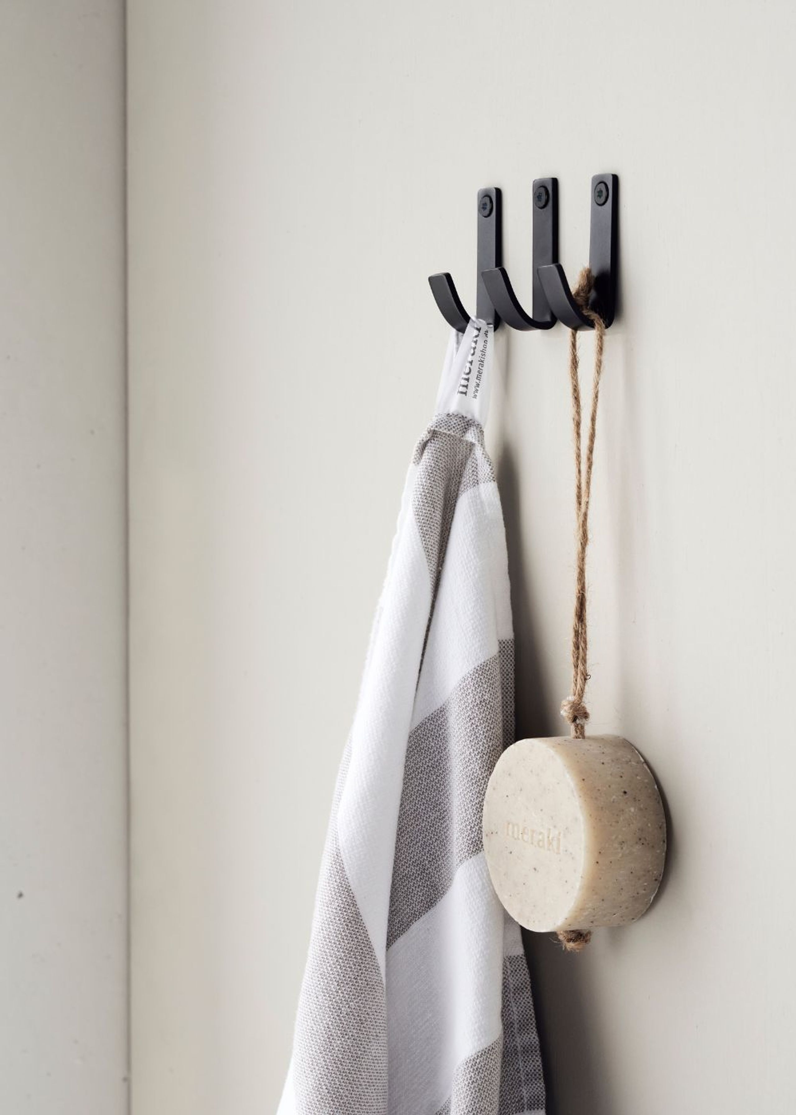 Meraki - Knager - Hook - Thapsus - Brushed black finish