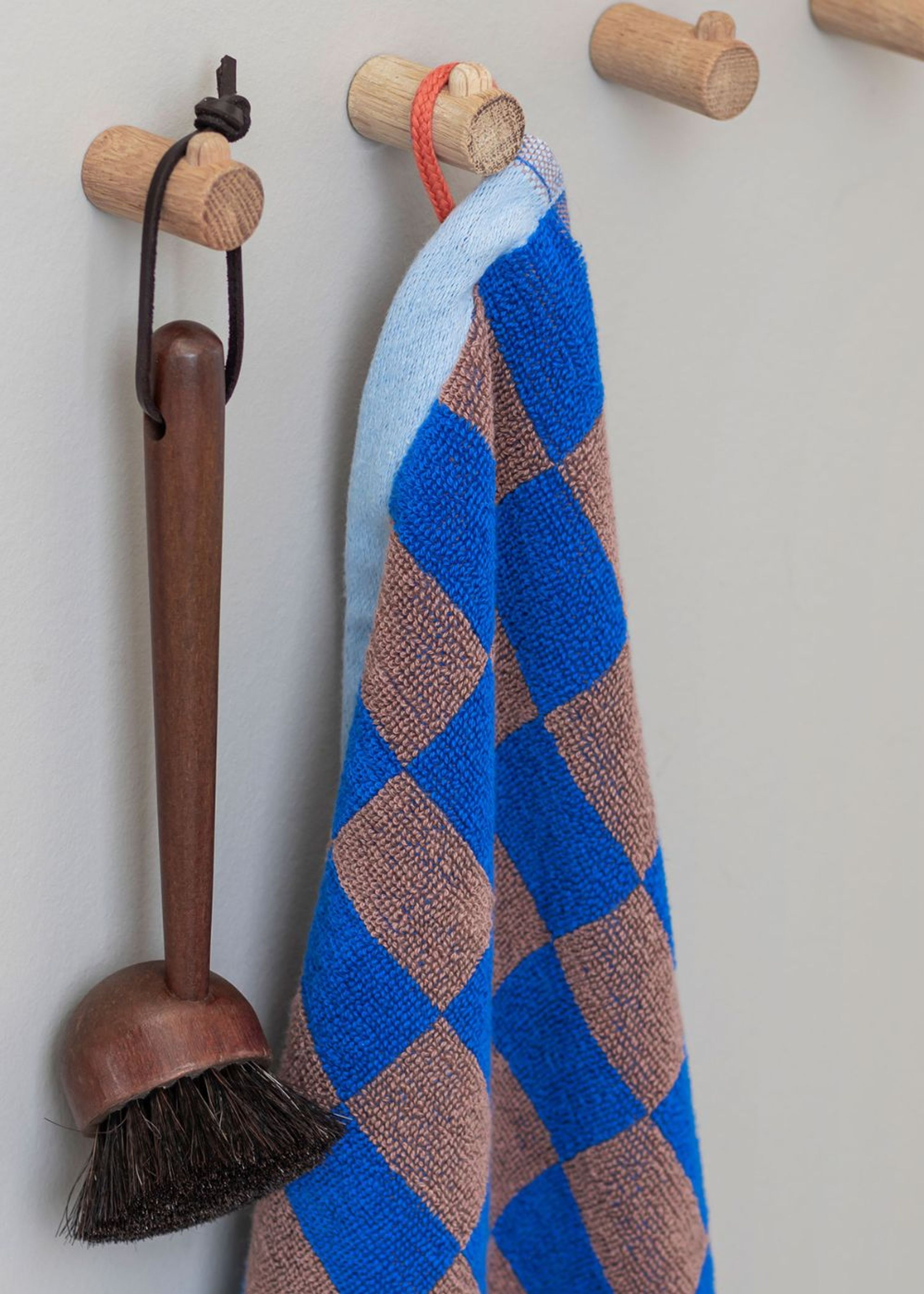 Mette Ditmer - Håndklæde - RETRO Bath Towel - Cobalt