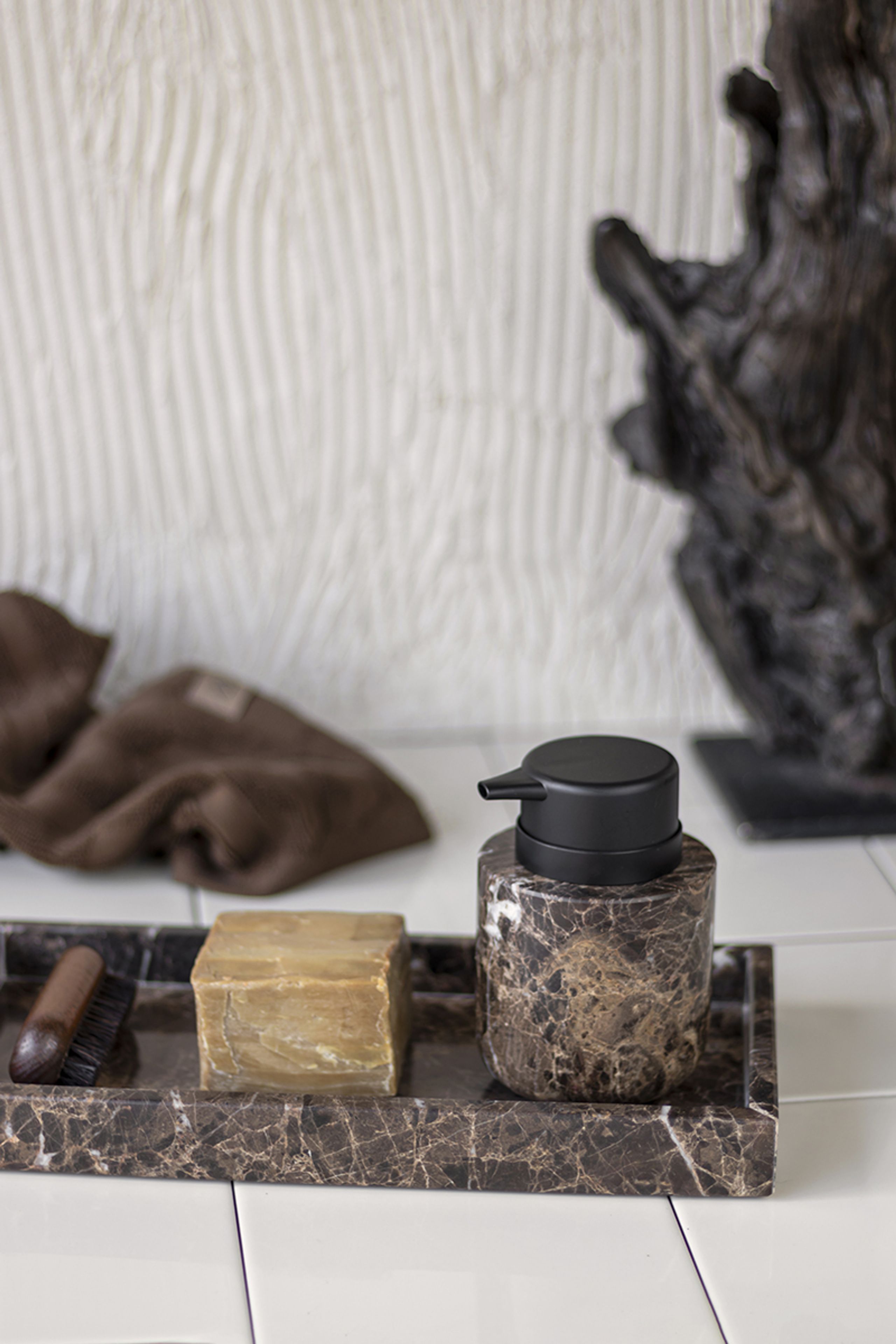 Mette Ditmer - Pojemnik na mydło - MARBLE Dispenser - Brown - Low