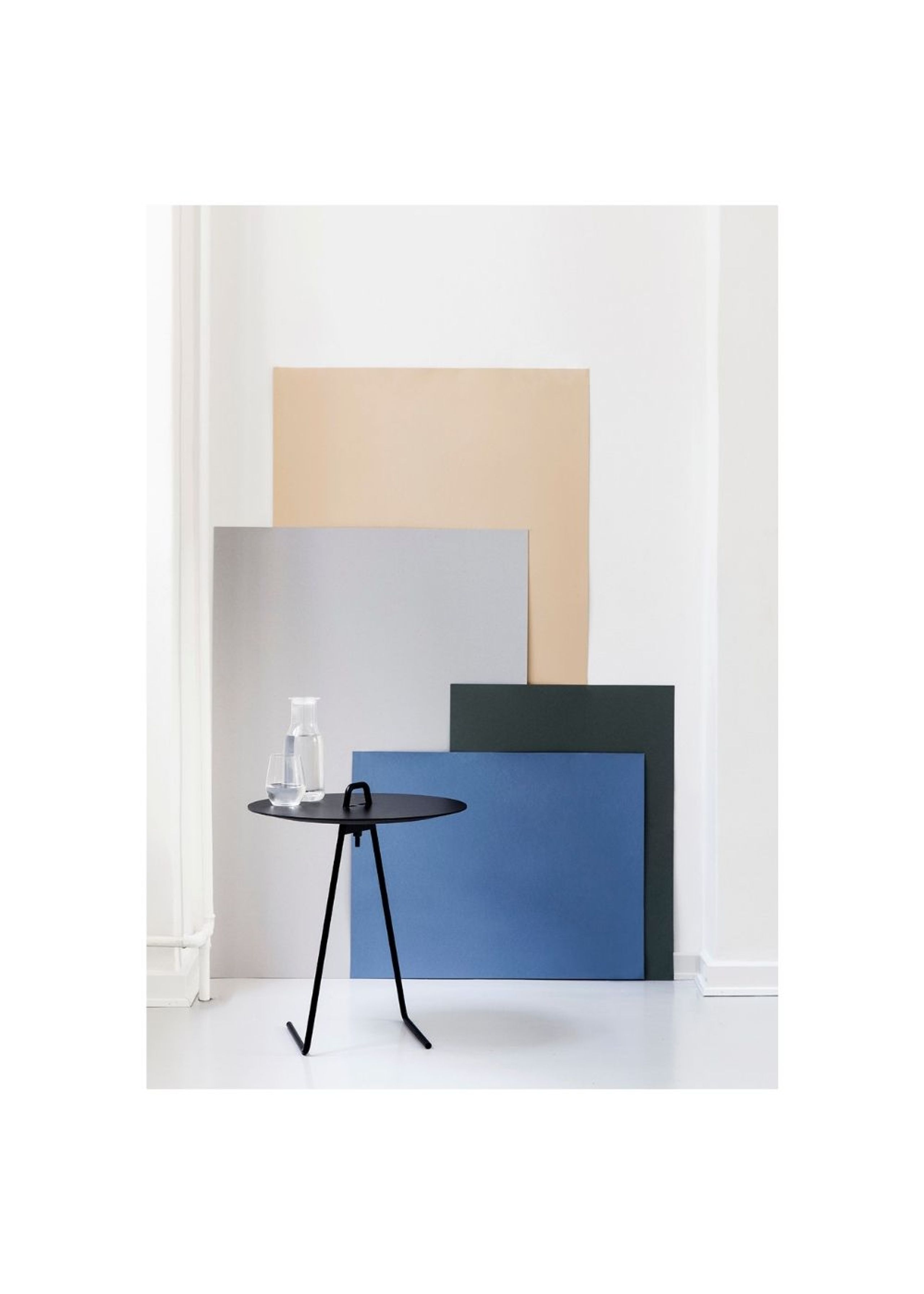 MOEBE - Table - Side Table - White Top